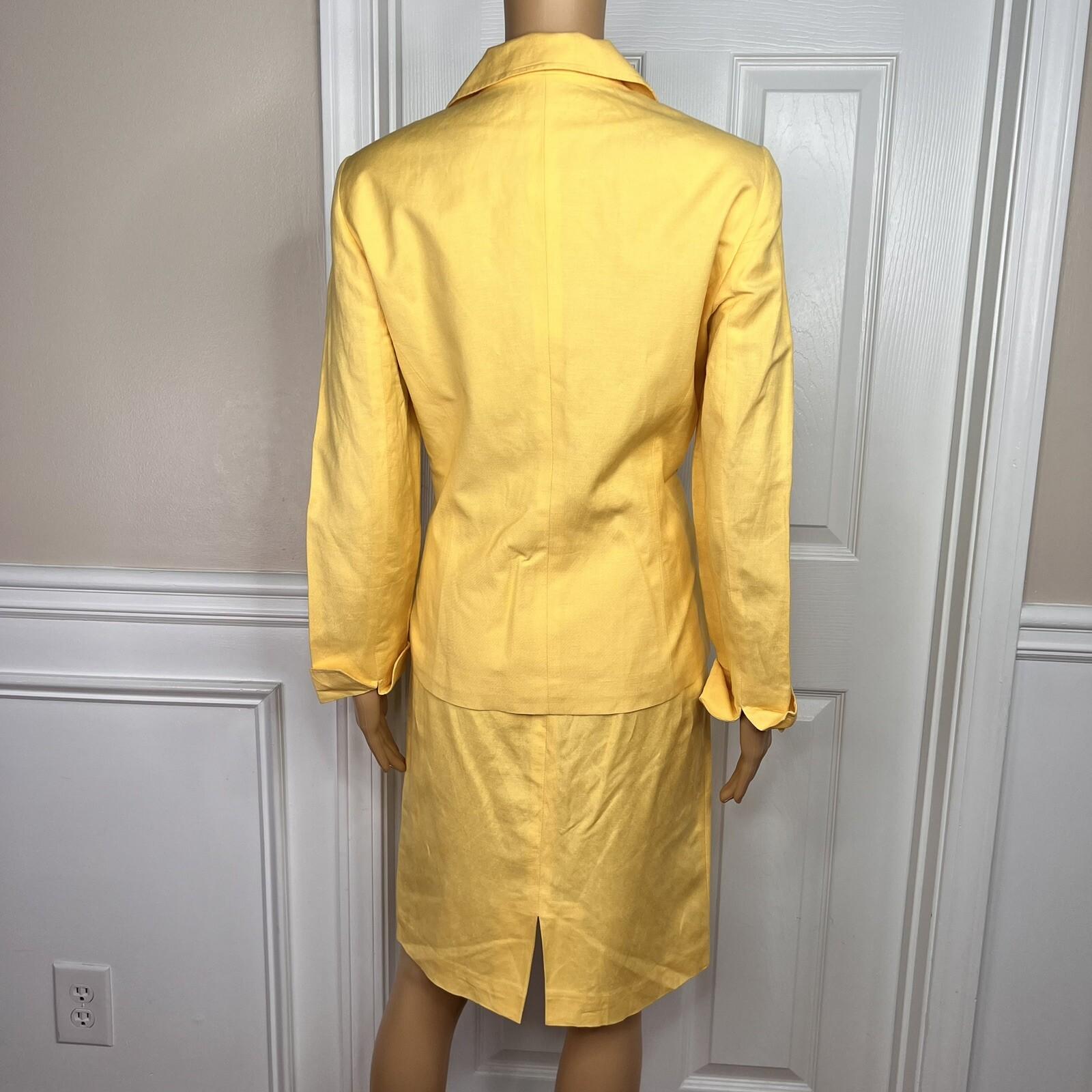 Larry Levine Women Linen Rayon Skirt Suit Size 6 Yellow Lined Notch Collar 2pc