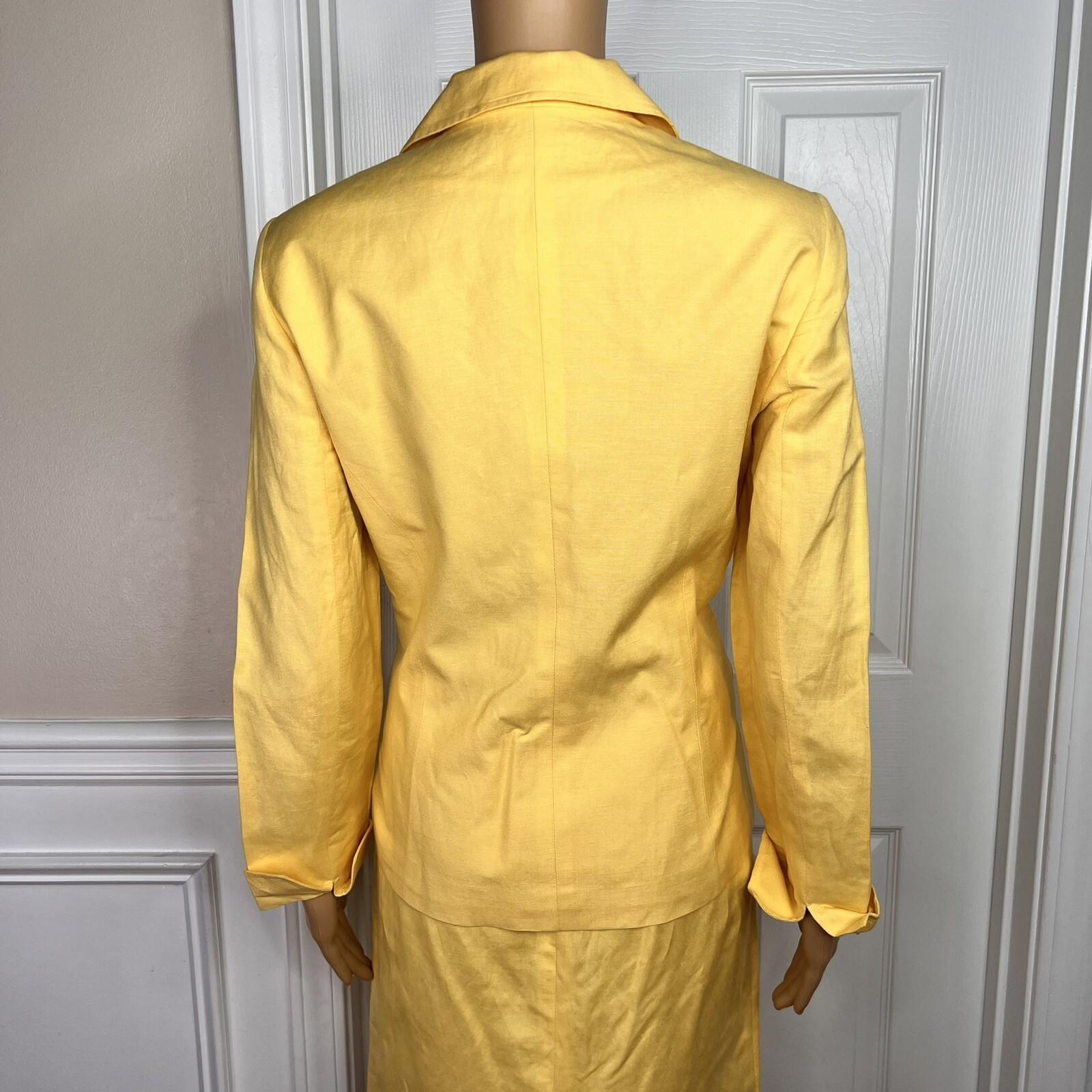 Larry Levine Women Linen Rayon Skirt Suit Size 6 Yellow Lined Notch Collar 2pc