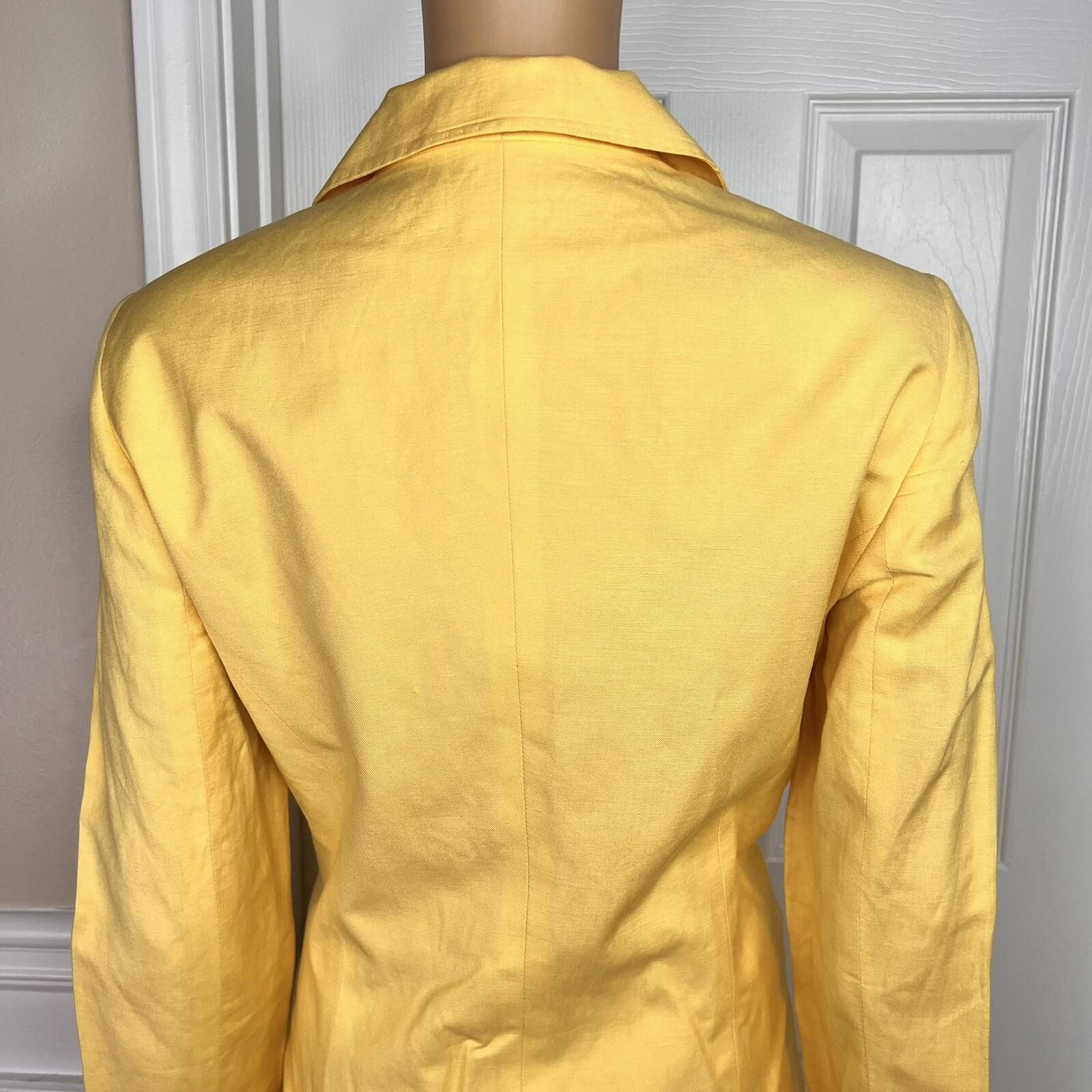 Larry Levine Women Linen Rayon Skirt Suit Size 6 Yellow Lined Notch Collar 2pc