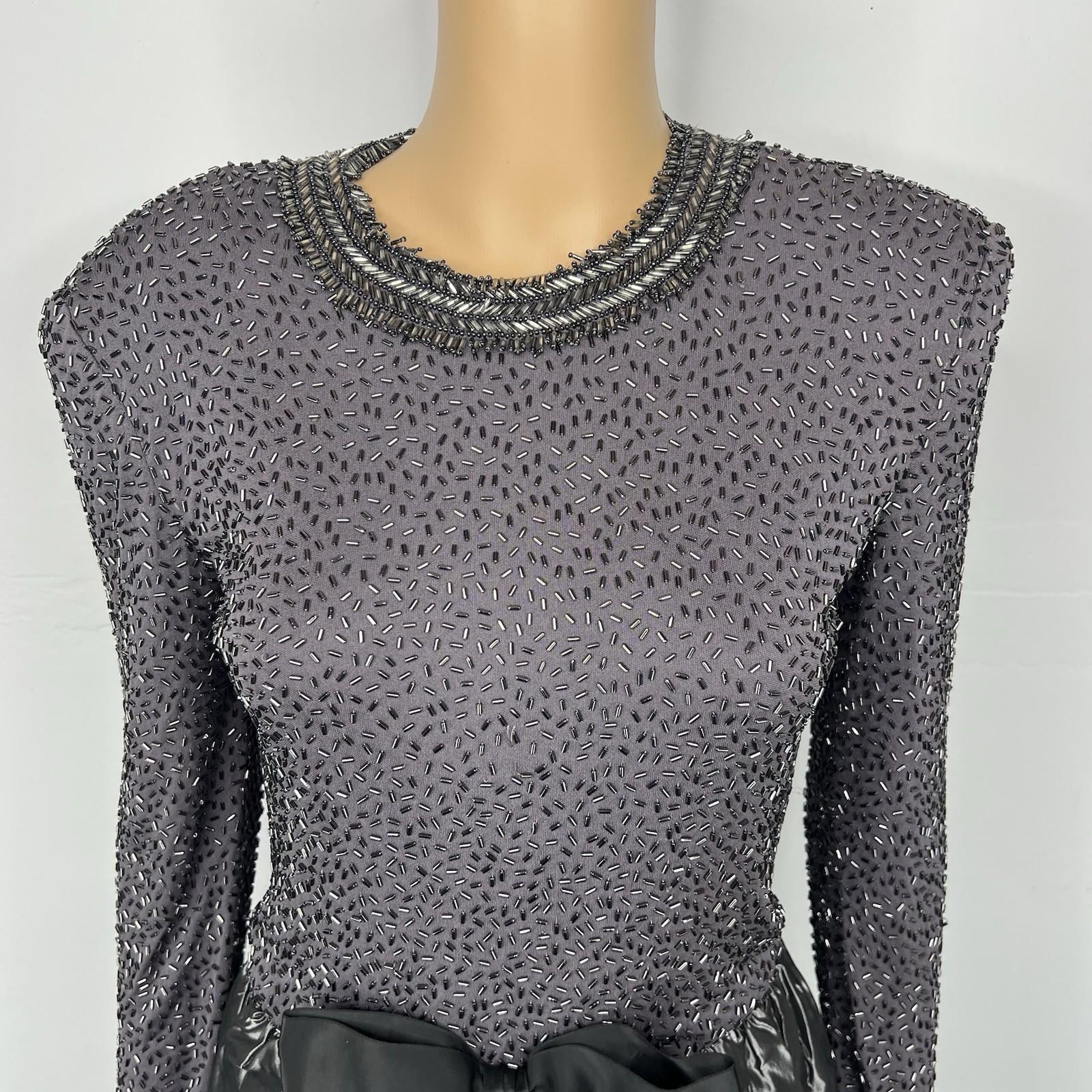 Victoria Royal LTD Sequin Stretch Dress Size 8 Gray Beaded Ball Gown Evening Bow