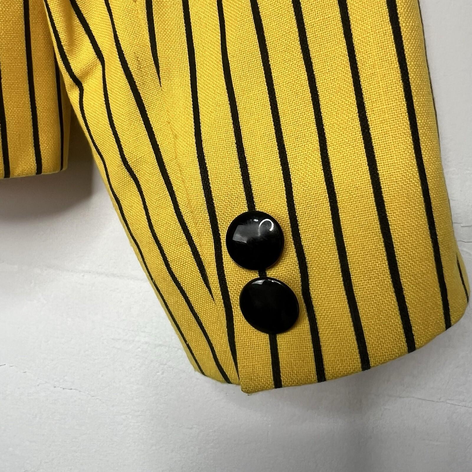 Gloria Vanderbilt Women Polyester Rayon Blazer Size 12 Yellow Striped Lined