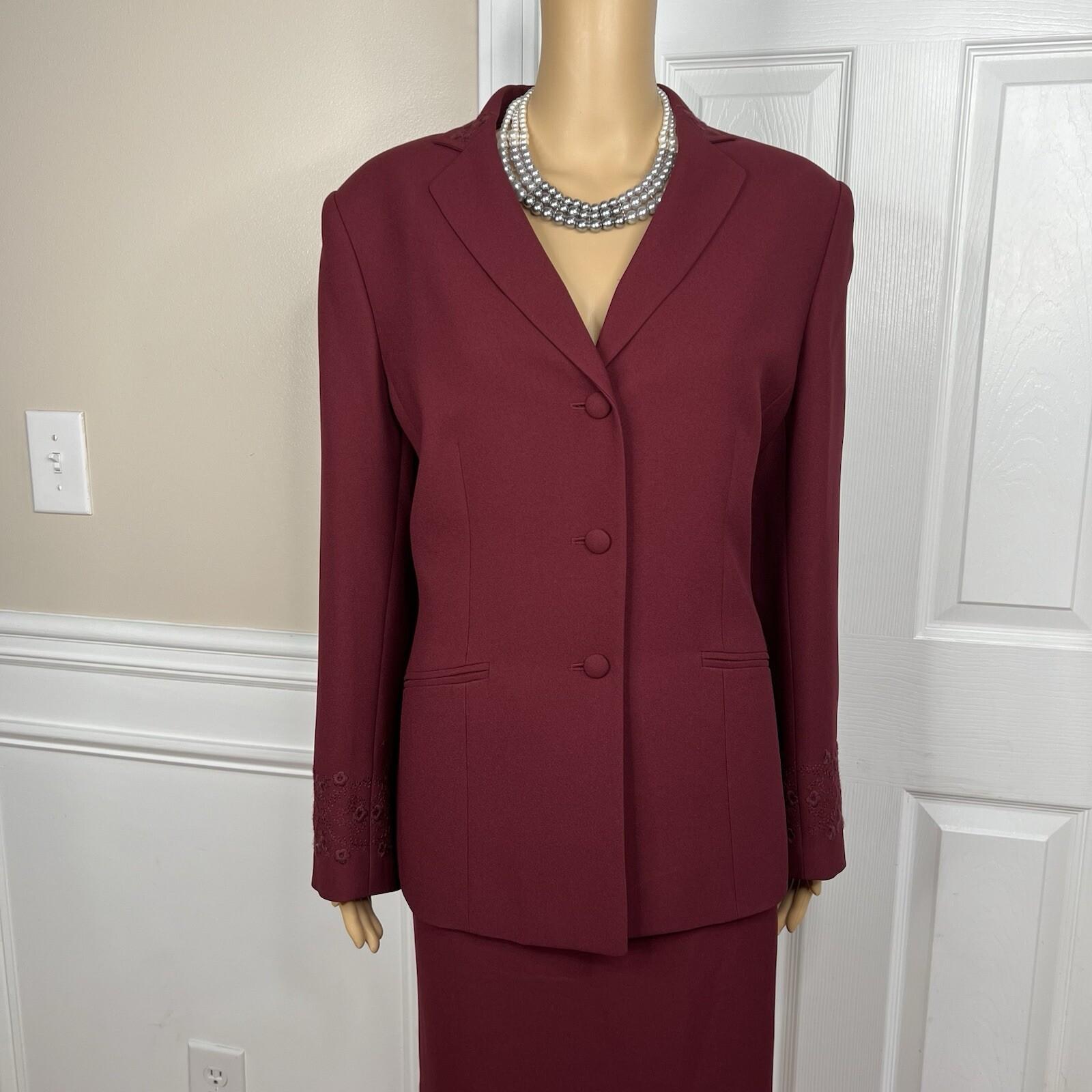 Kasper Polyester Acetate Embroidered Maroon Skirt Suit Size 12 Notch Collar 2PC
