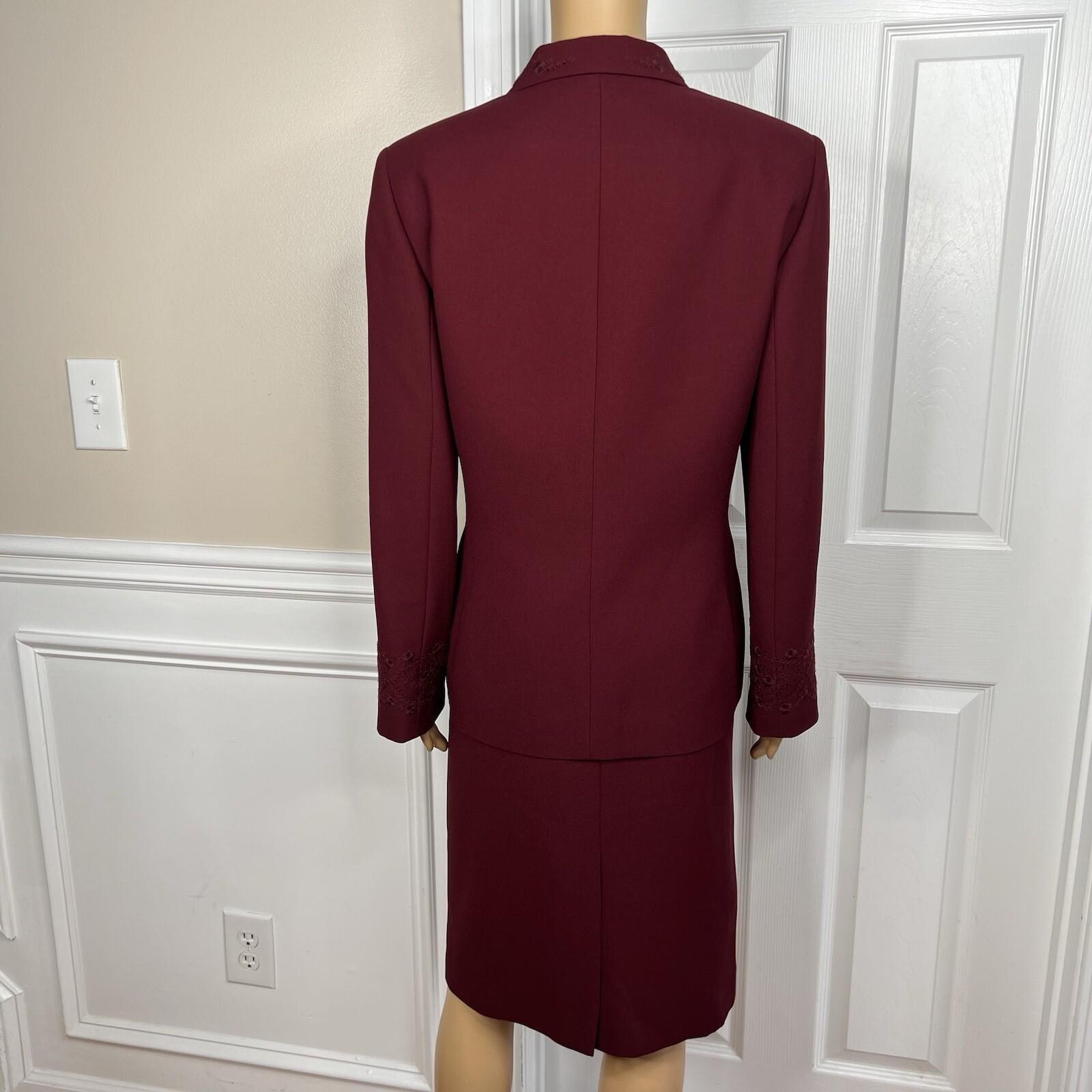 Kasper Polyester Acetate Embroidered Maroon Skirt Suit Size 12 Notch Collar 2PC