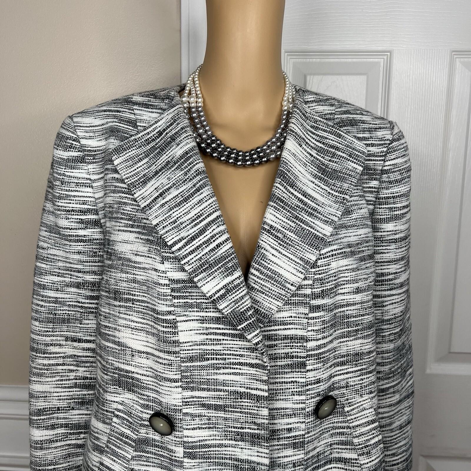 KASPER Acrylic Polyester Black White Blazer Size 12 Lined Open Front Blazer