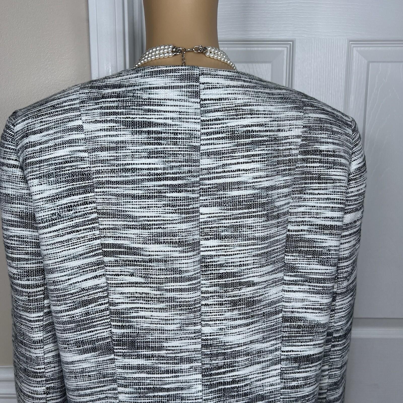 KASPER Acrylic Polyester Black White Blazer Size 12 Lined Open Front Blazer