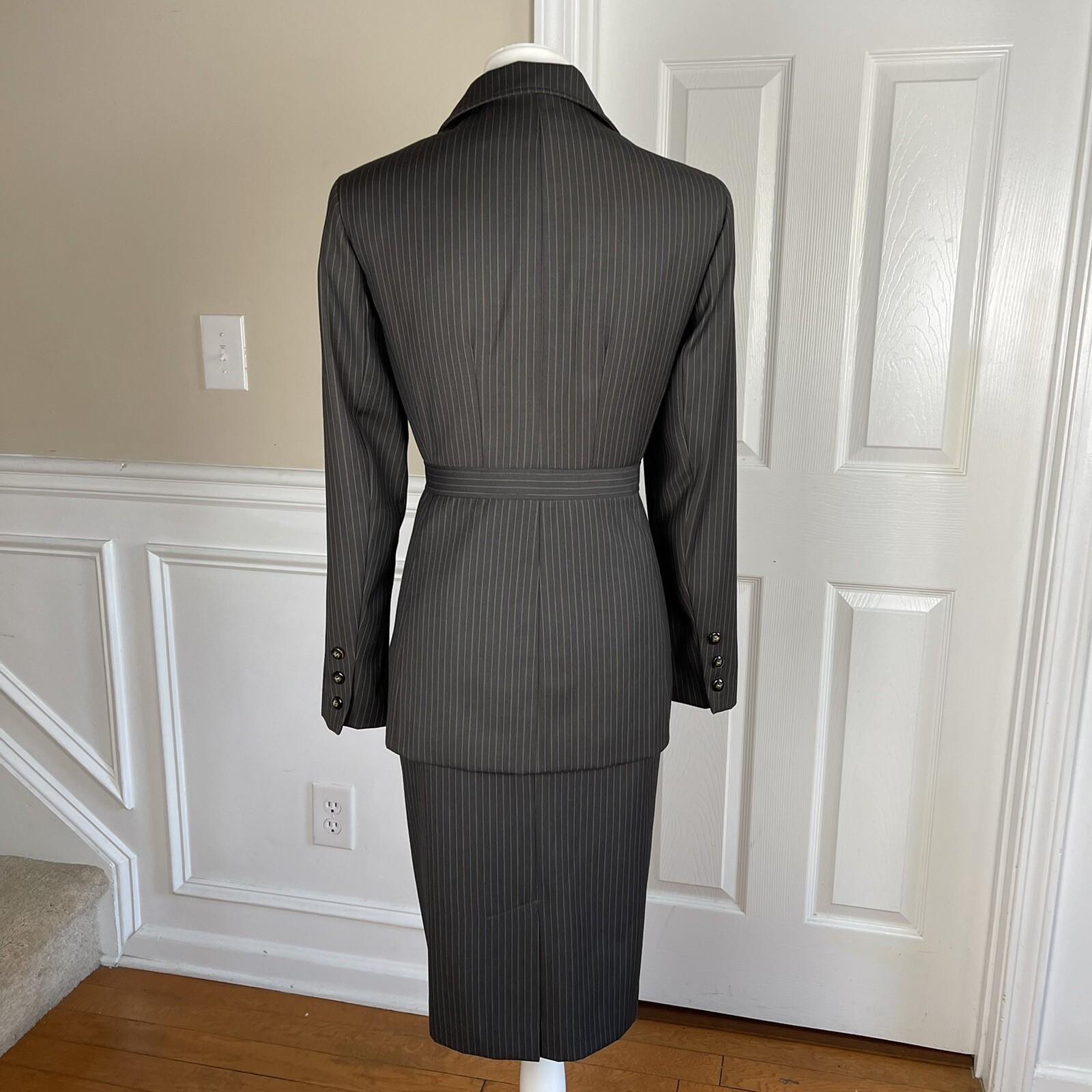 Larry Levine Polyester Rayon Stretch Suit Skirt Size 8 Brown Striped Pant 2PC