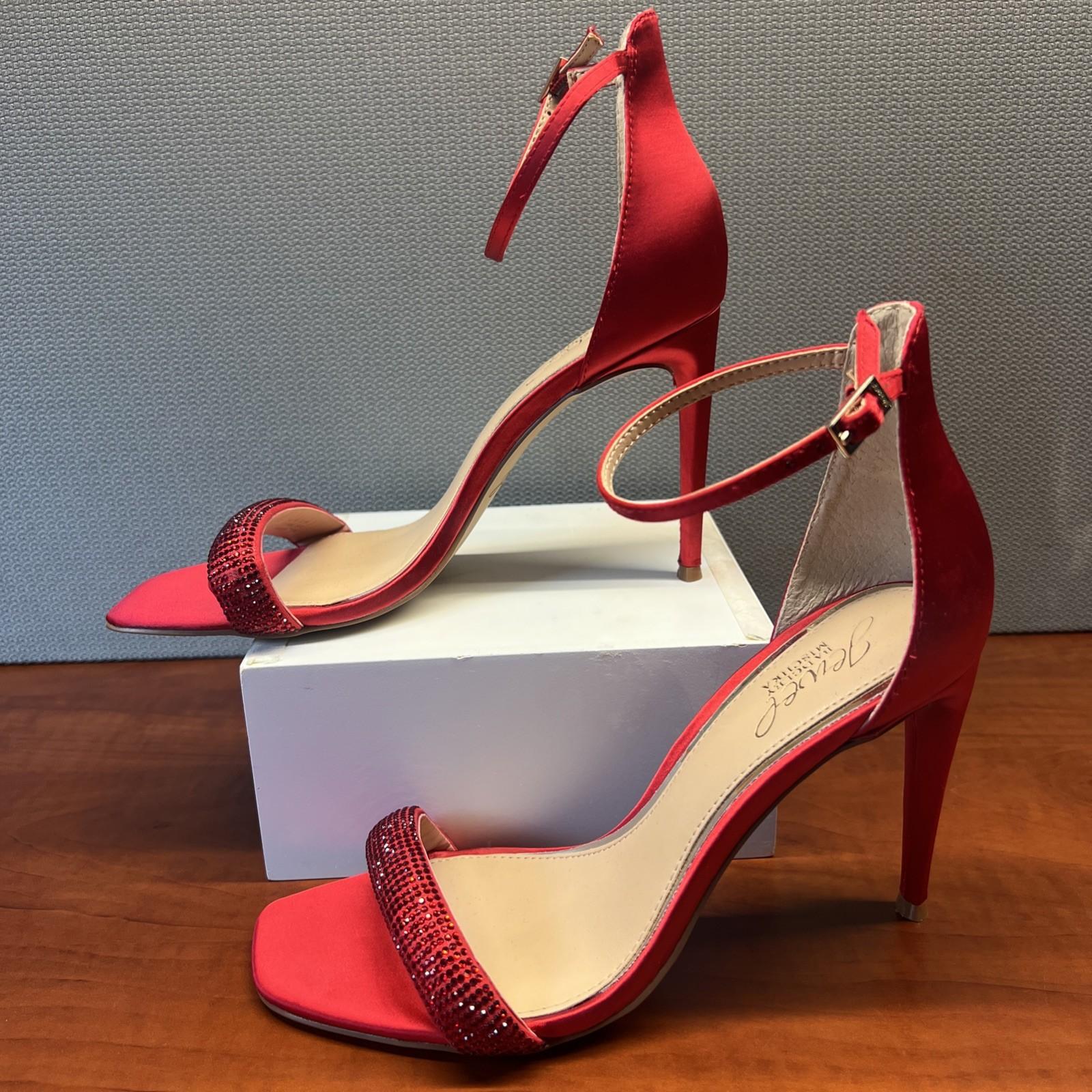 Badgley Mischka Buckle Heel Sandals 7.5 Red Stiletto Satin Sensual Chic Glitters