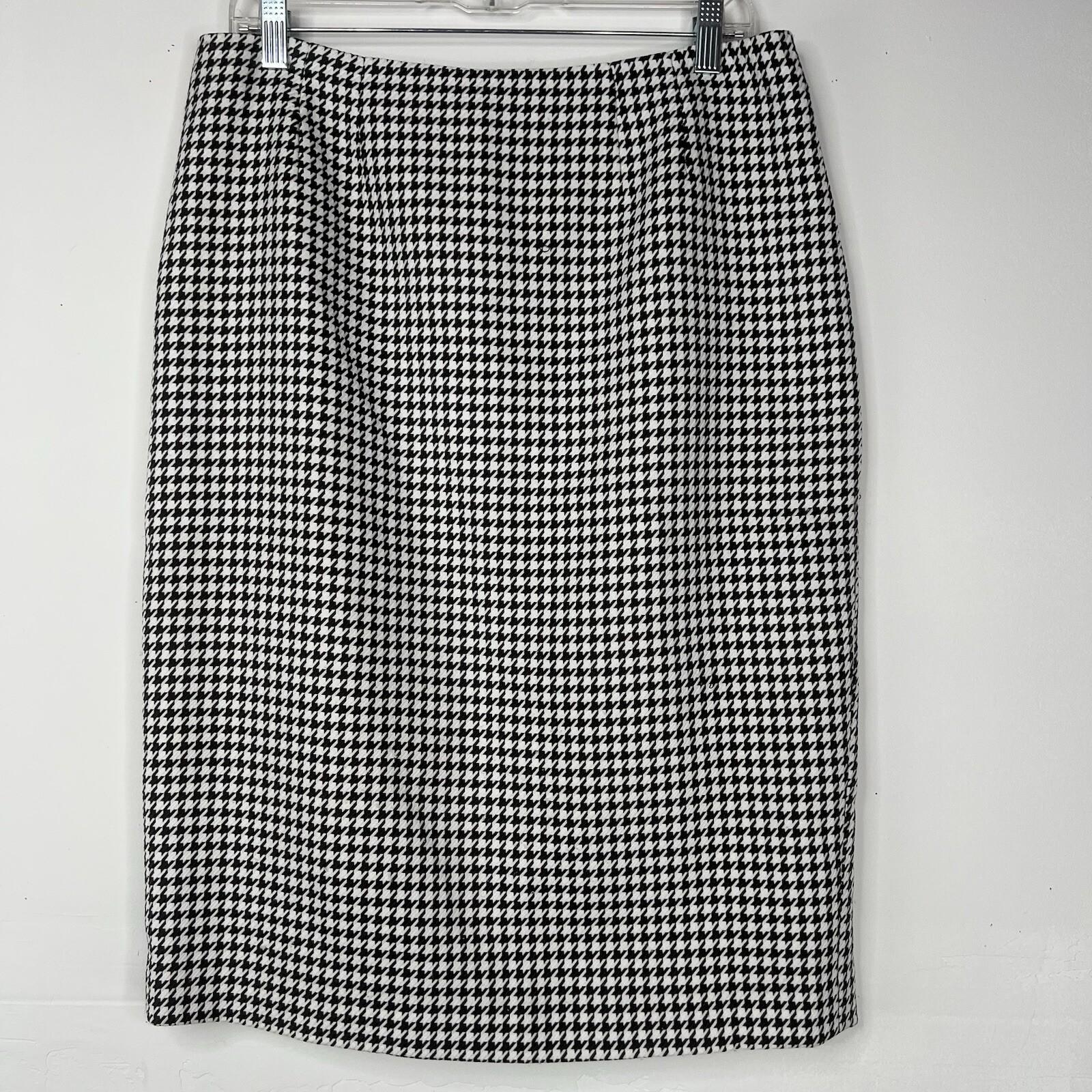 10-540.jpg Kasper Polyester Skirt Suit 10 Black White Houndstooth Office Sleek Look 2PC