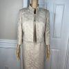 Evan Picone Women 2PC Polyester Dress Suit Size 10P Beige Stand Up Collar Lined