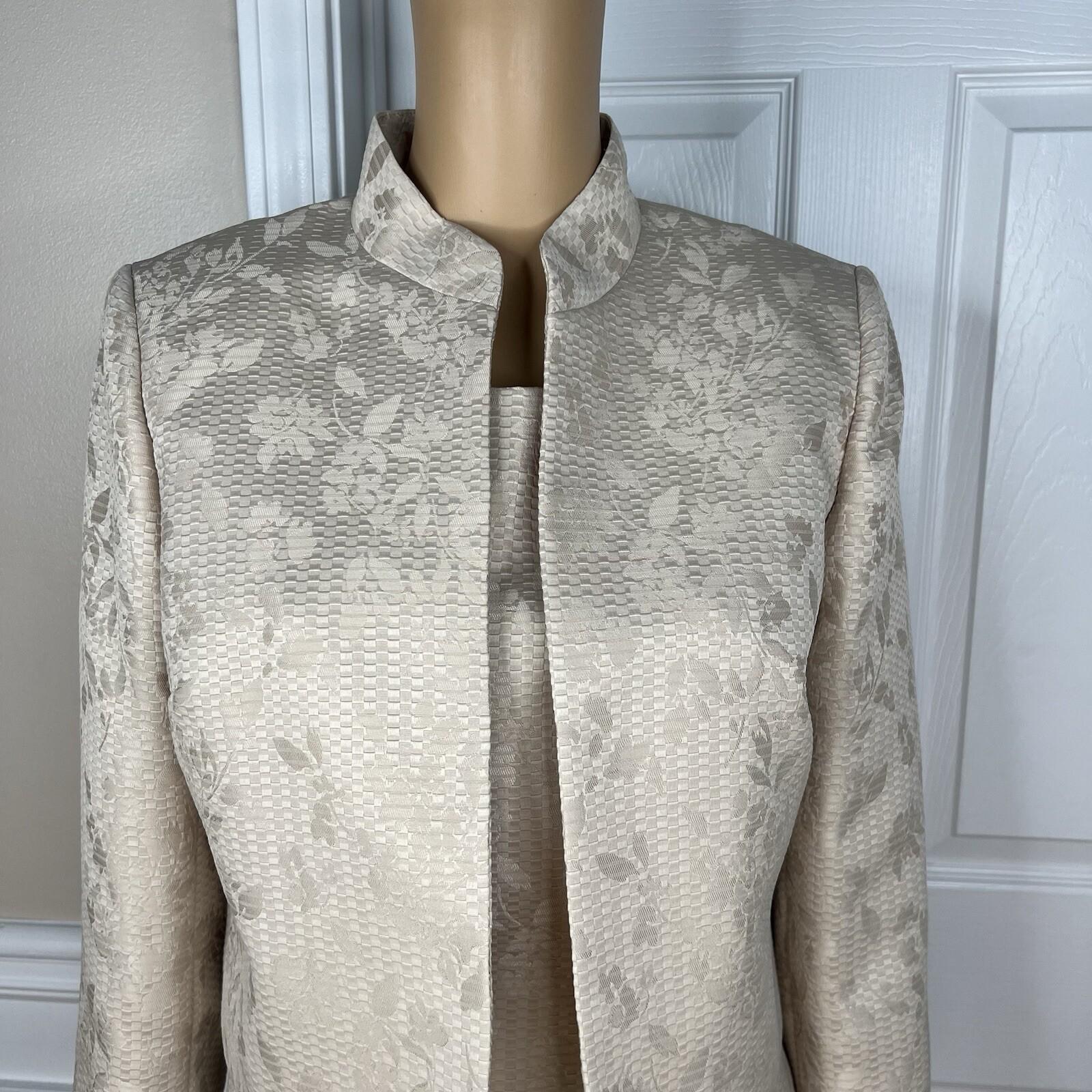 Evan Picone Women 2PC Polyester Dress Suit Size 10P Beige Stand Up Collar Lined