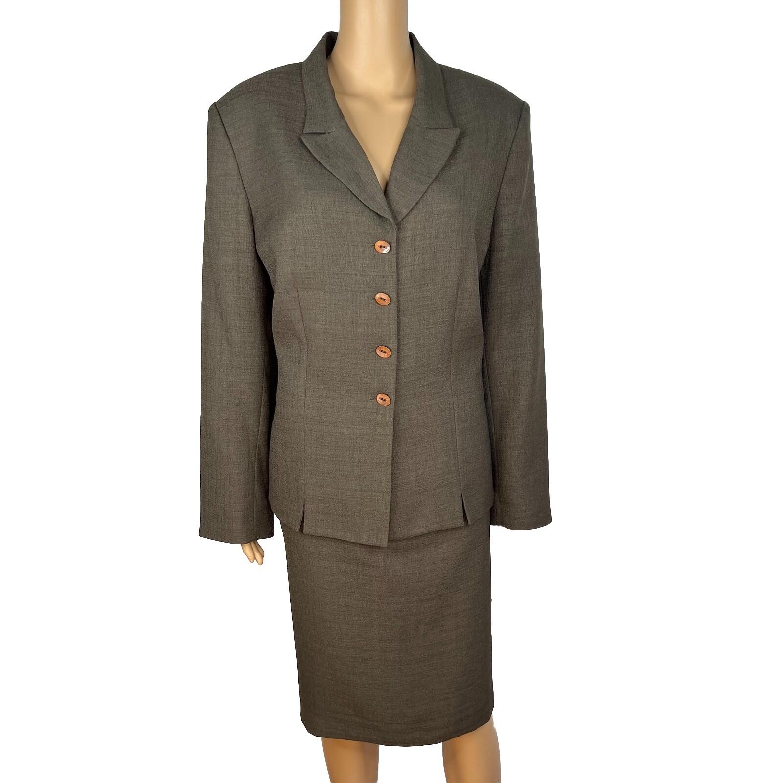 Le Suit Polyester Skirt Suit Size 16 Deep Green Lined Peak Collar Cocktail 2PC