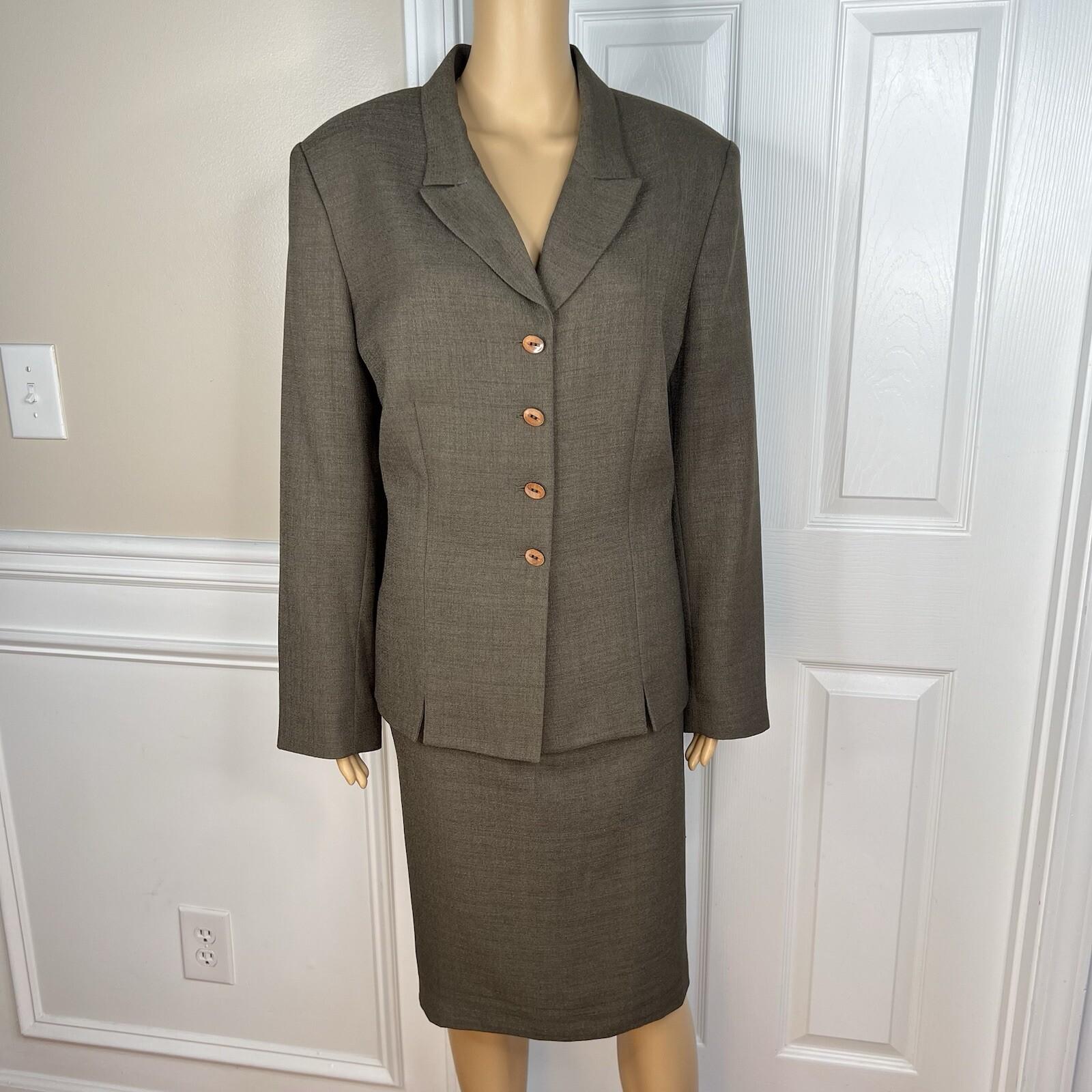 Le Suit Polyester Skirt Suit Size 16 Deep Green Lined Peak Collar Cocktail 2PC