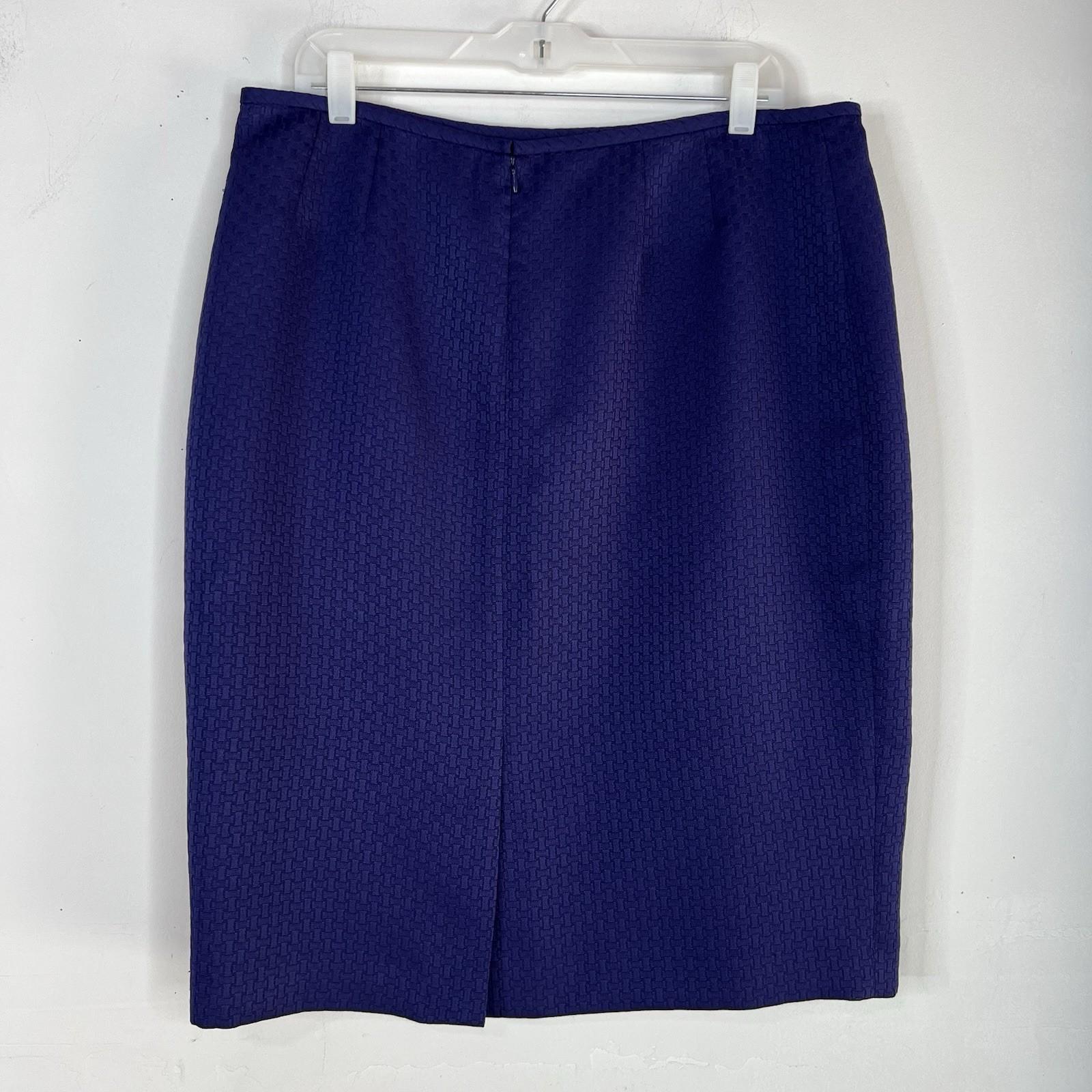 Le Suit 2PC Polyester Lined Notch Collar Skirt Suit Size 14 Purple Timeless