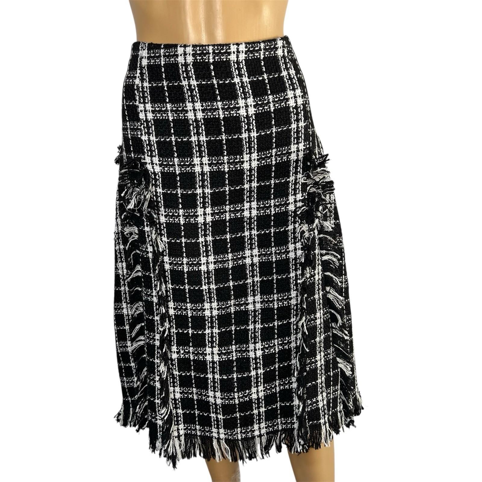 WD.NY Plaid Tweed Skirt Size L Back White High Waist Flare Fringe Preppy Career