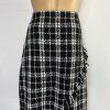 WD.NY Plaid Tweed Skirt Size L Back White High Waist Flare Fringe Preppy Career