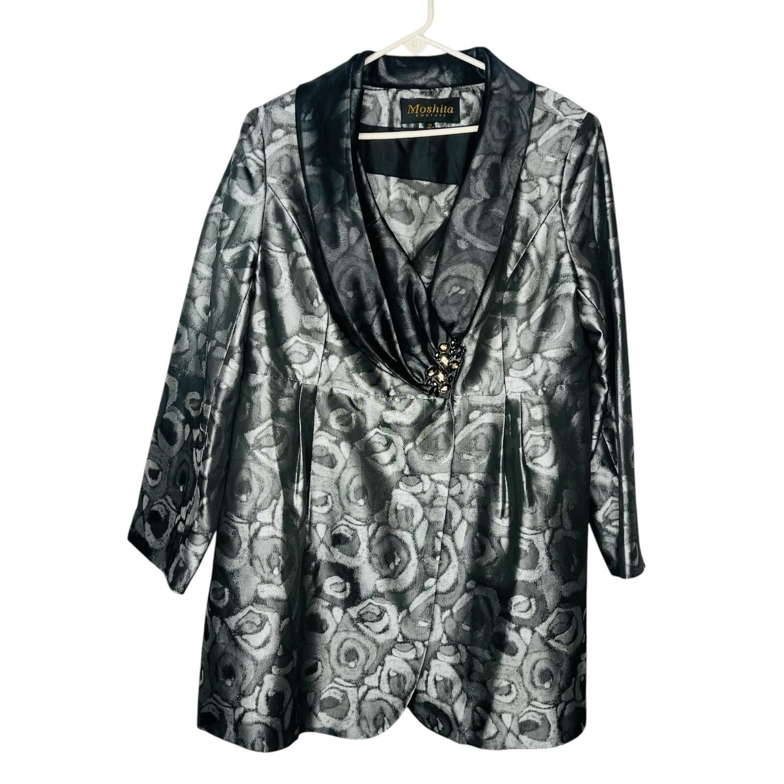MOSHITA COUTURE Polyester Metallic Size 22 Wrap Silver Black Shawl Collar