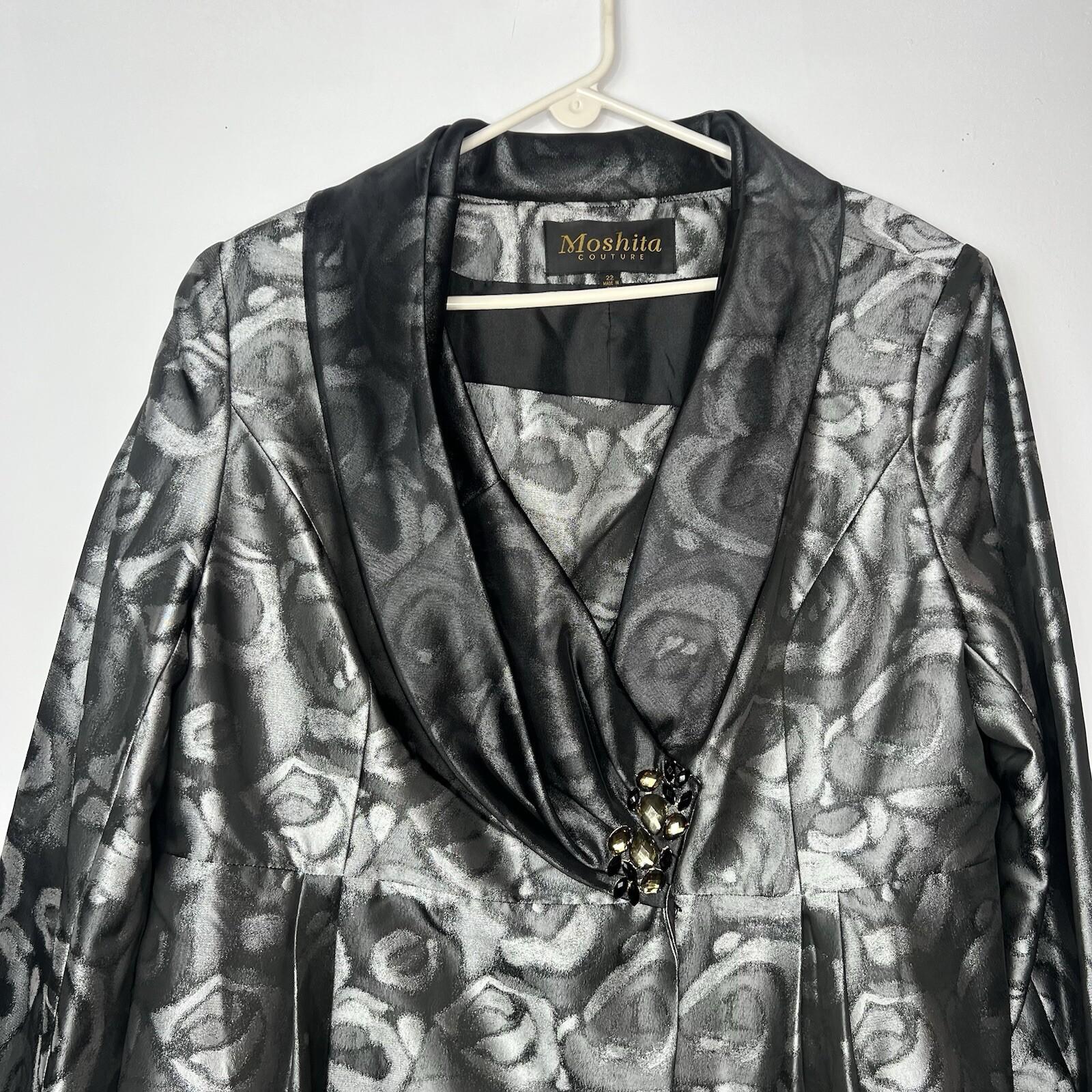 MOSHITA COUTURE Polyester Metallic Size 22 Wrap Silver Black Shawl Collar