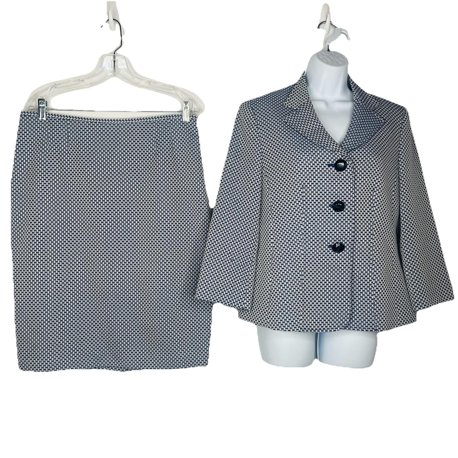 Le Suit Polyester Skirt Suit Size 10 White Blue Stand Up Collar Career 2PC