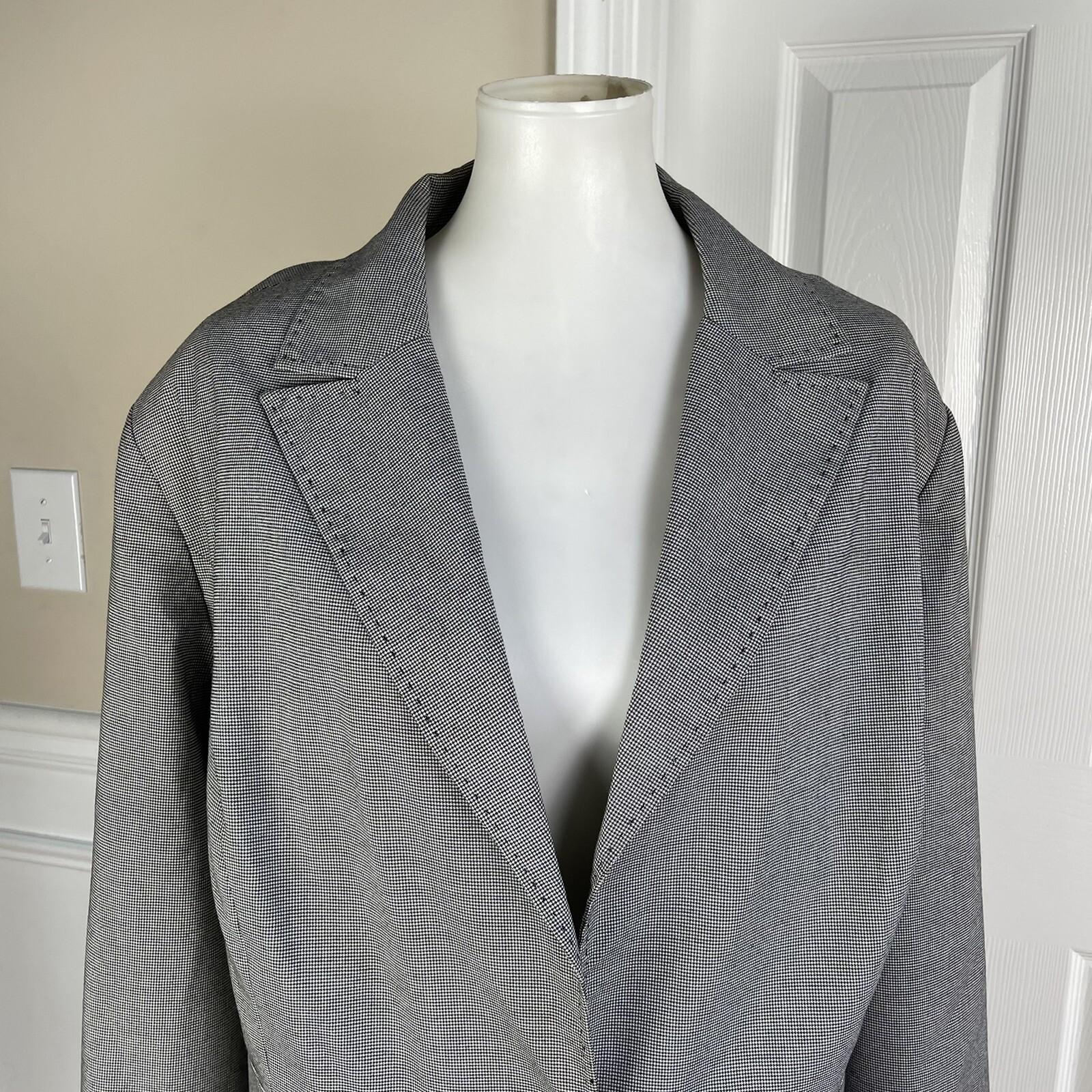Larry Levine Polyester Stretch Skirt 22 W Suit 26 W Black White Notch Collar 2PC