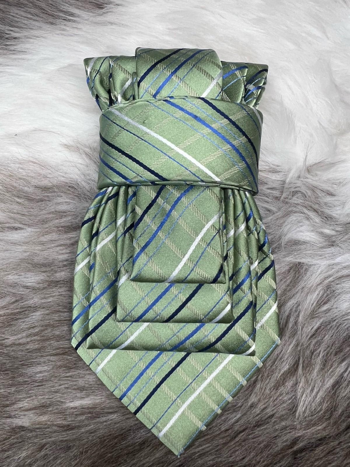 Elegant Handcrafted Necktie Necklace with a Detachable Brooch Effortlessly Chic