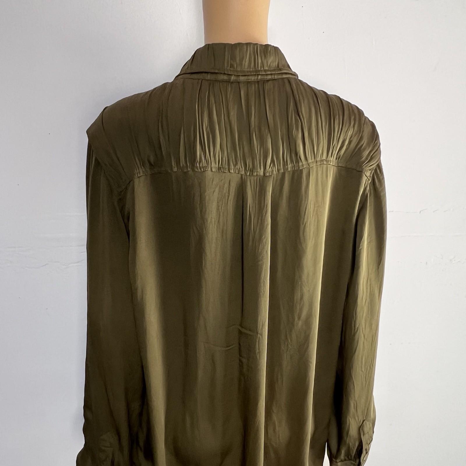 Alice + Olivia Button Down Silk Shirt Blouse XL Military Green Foldable sleeves
