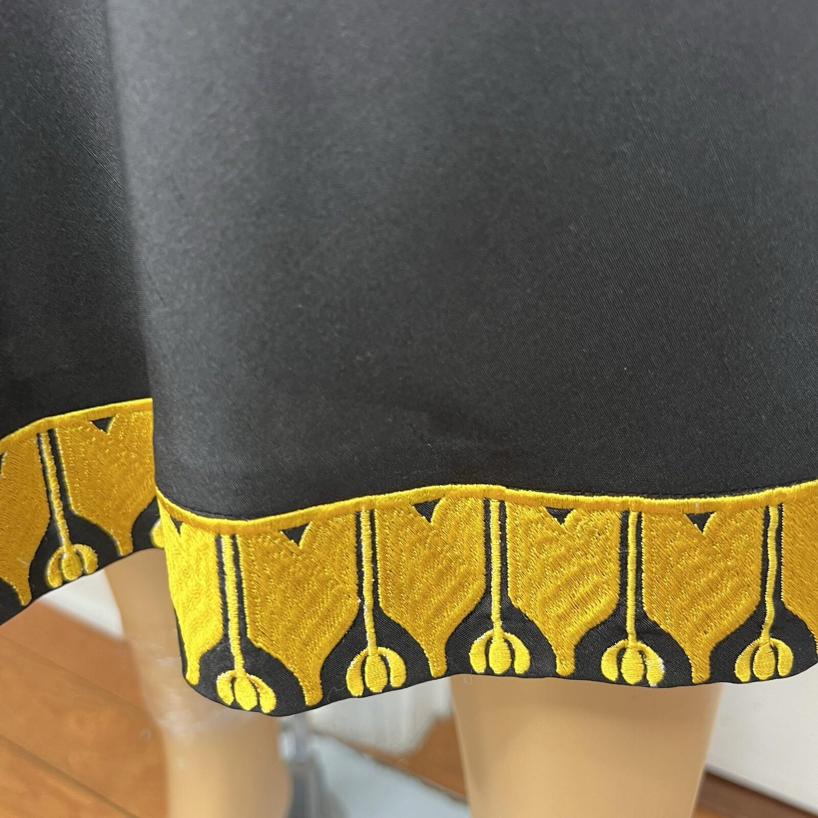Victor Costa Vintage 80's Silk Skirt Size 20W Black Embroidered Flared Lined