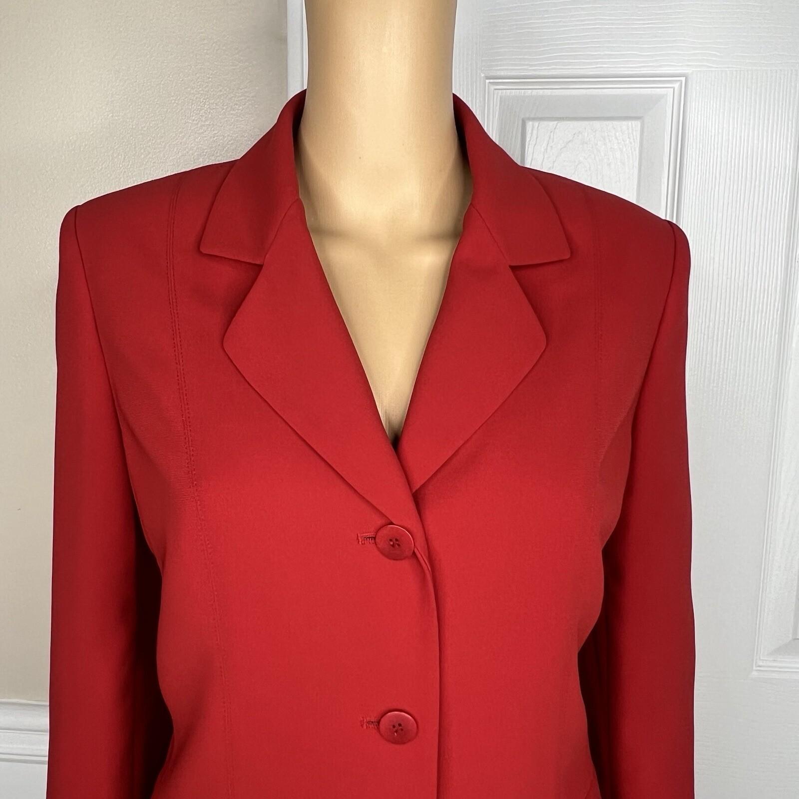Le Suit Women Polyester Skirt Suit Size 8 Red Lined Notch Collar Business 2PC