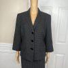 10-689.jpg Le Suit Women Polyester Skirt Suit Size 14 Black White Notch Collar Lined 2PC