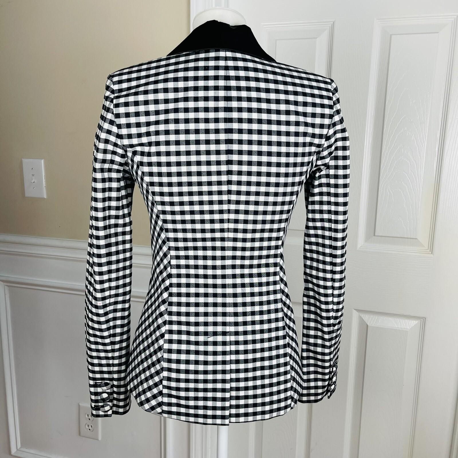 10-6919.jpg GUESS Los Angeles Black White Cotton Stretch Professional Elegant Blazer Size 4