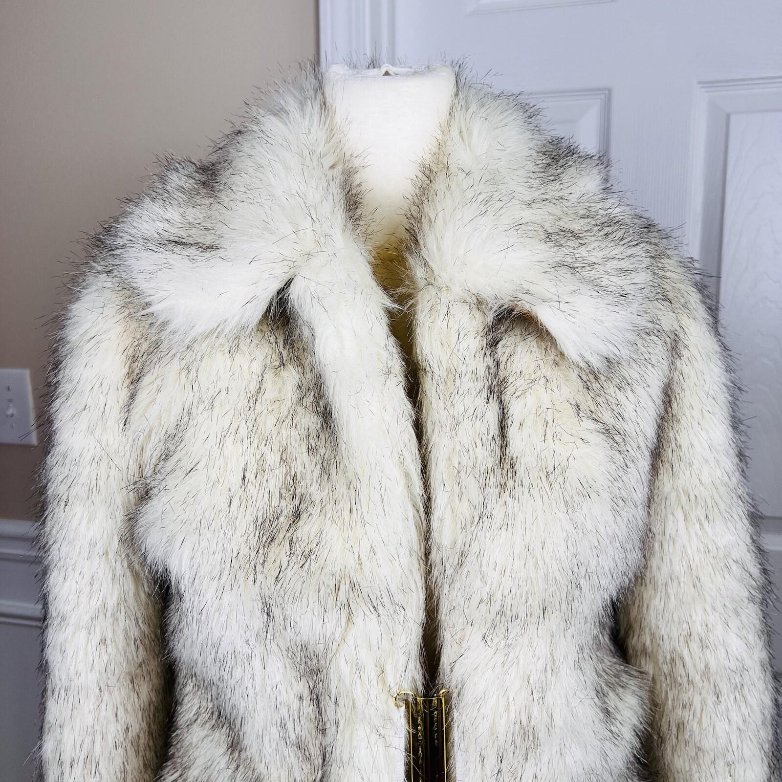 XOXO 2 in 1 Faux Fur Ivory Black Mid Length Cropped Coat Size S Cozy Y2K Warm