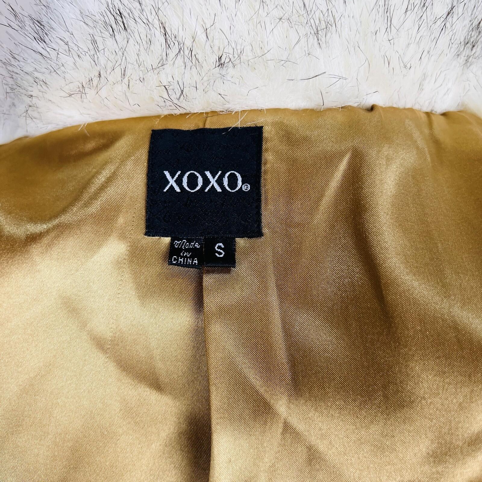 XOXO 2 in 1 Faux Fur Ivory Black Mid Length Cropped Coat Size S Cozy Y2K Warm