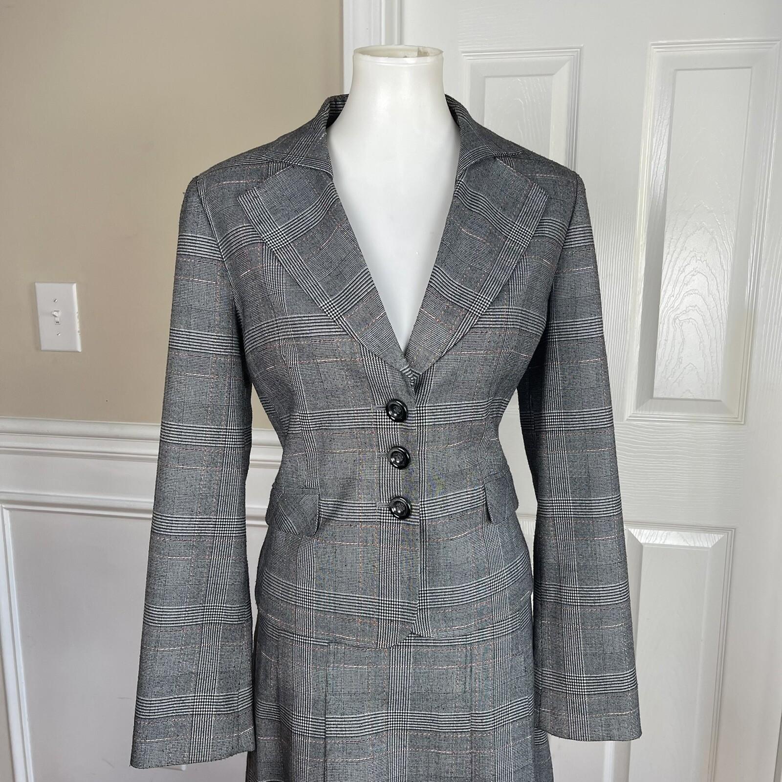 LARRY LEVINE 2PC Gray Striped Polyester Blend Stretch Pleated Skirt Suit Size 8
