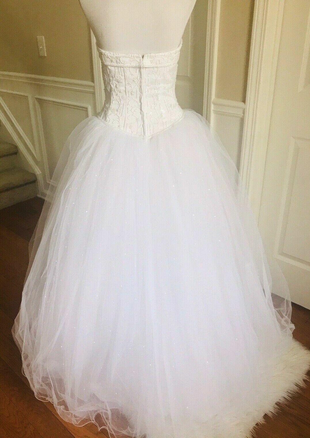 DAVID'S BRIDAL Strapless Tulle Lace Ball Gown White Wedding Dress Size 8 Beaded