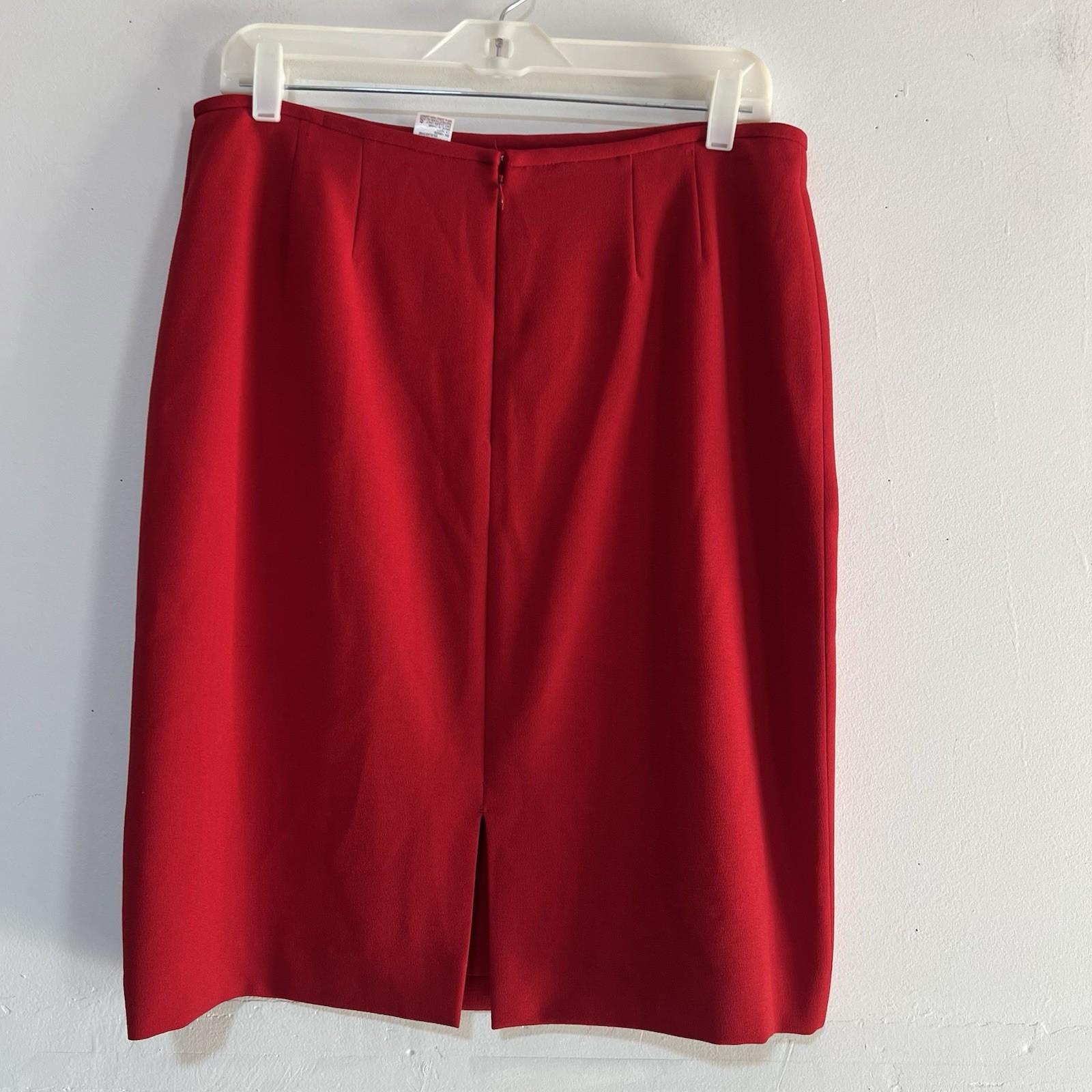 Tahari ASL Polyester Stretch Skirt Suit Size 10 Red Lined Stand Up Collar 2PC