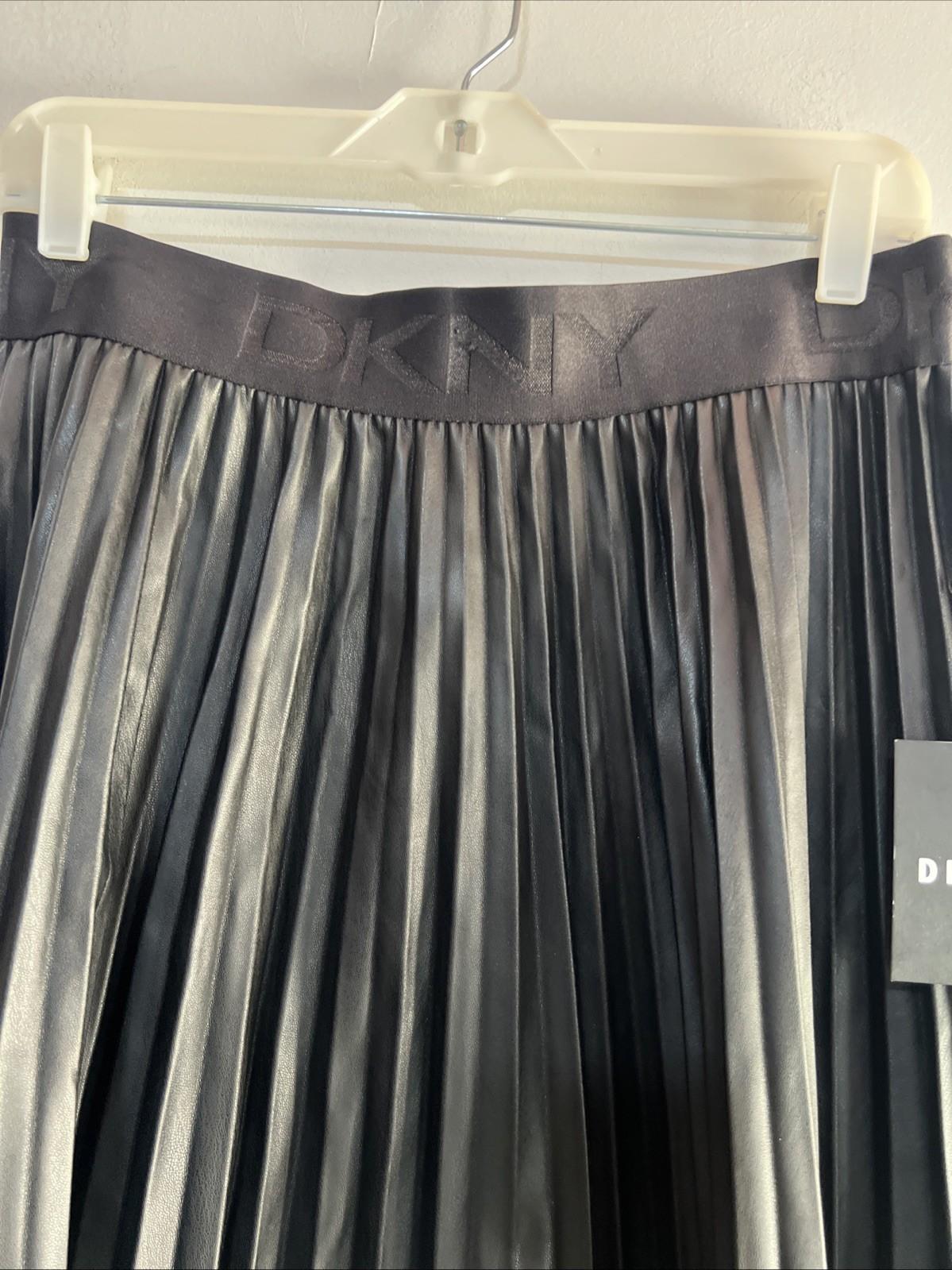 DKNY Women Faux Leather Mini Pleated Skirt Size M Black Pull On Elastic Waist
