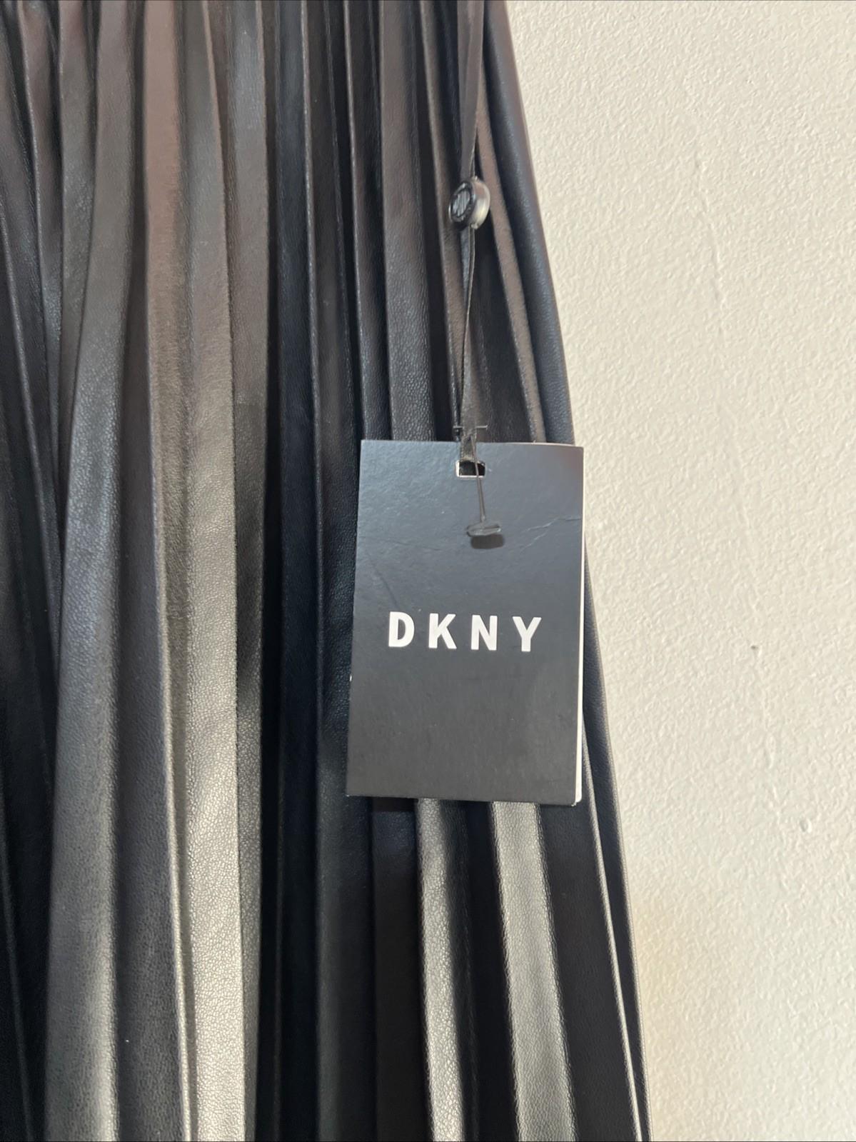 DKNY Women Faux Leather Mini Pleated Skirt Size M Black Pull On Elastic Waist