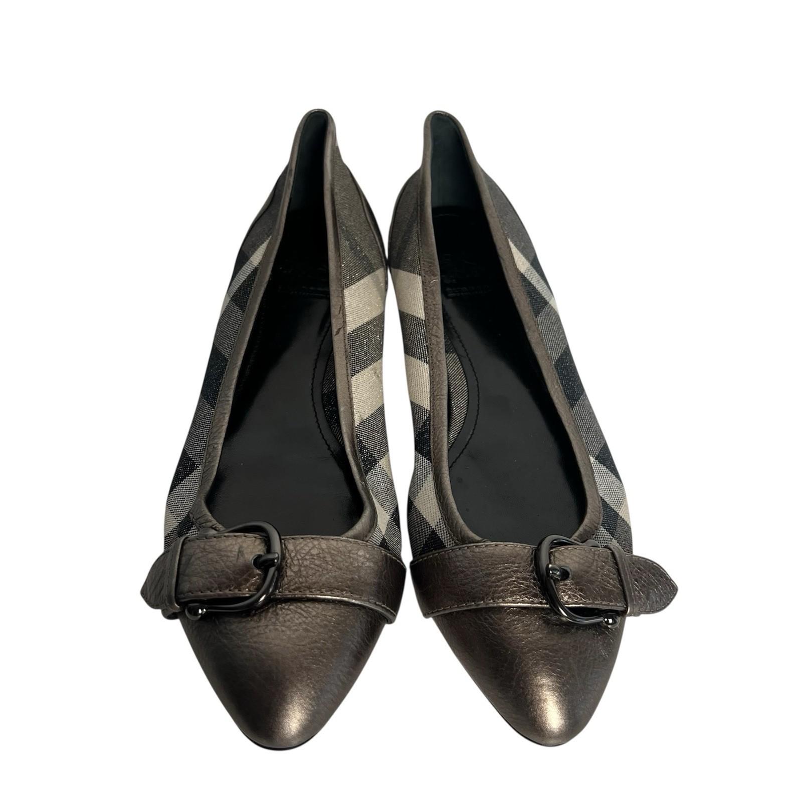 Burberry Check Pattern Metallic Toe Flat Shoes Size 40 Cap Buckle Accent