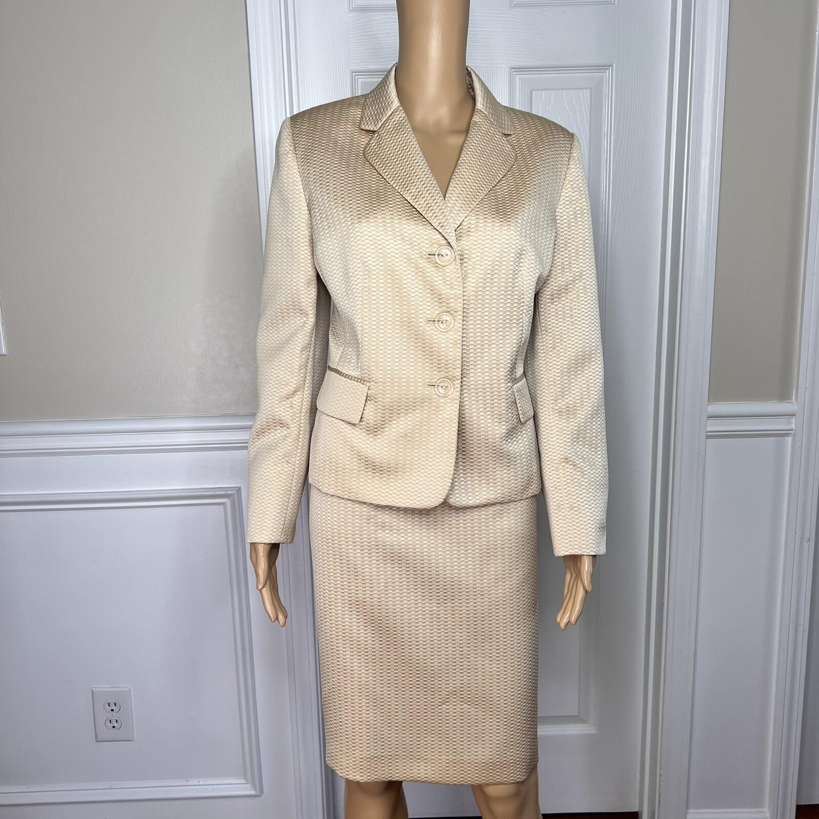 10-7732.jpg EVAN PICONE Women Skirt Suit Size 12P Honey Polyester Lined Cocktail 2PC