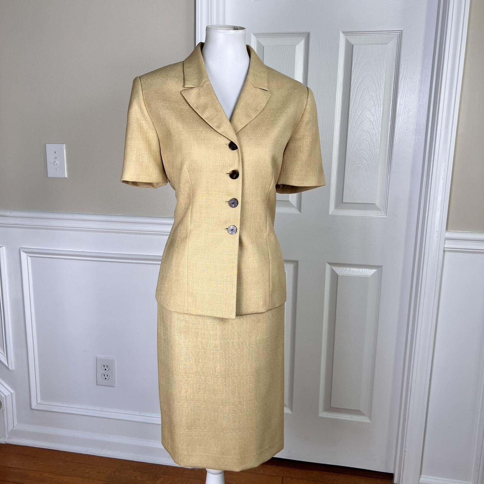 Le Suit Women Polyester Skirt Suit Size 12P Sandcastle Lined Short Sleeves 2PC