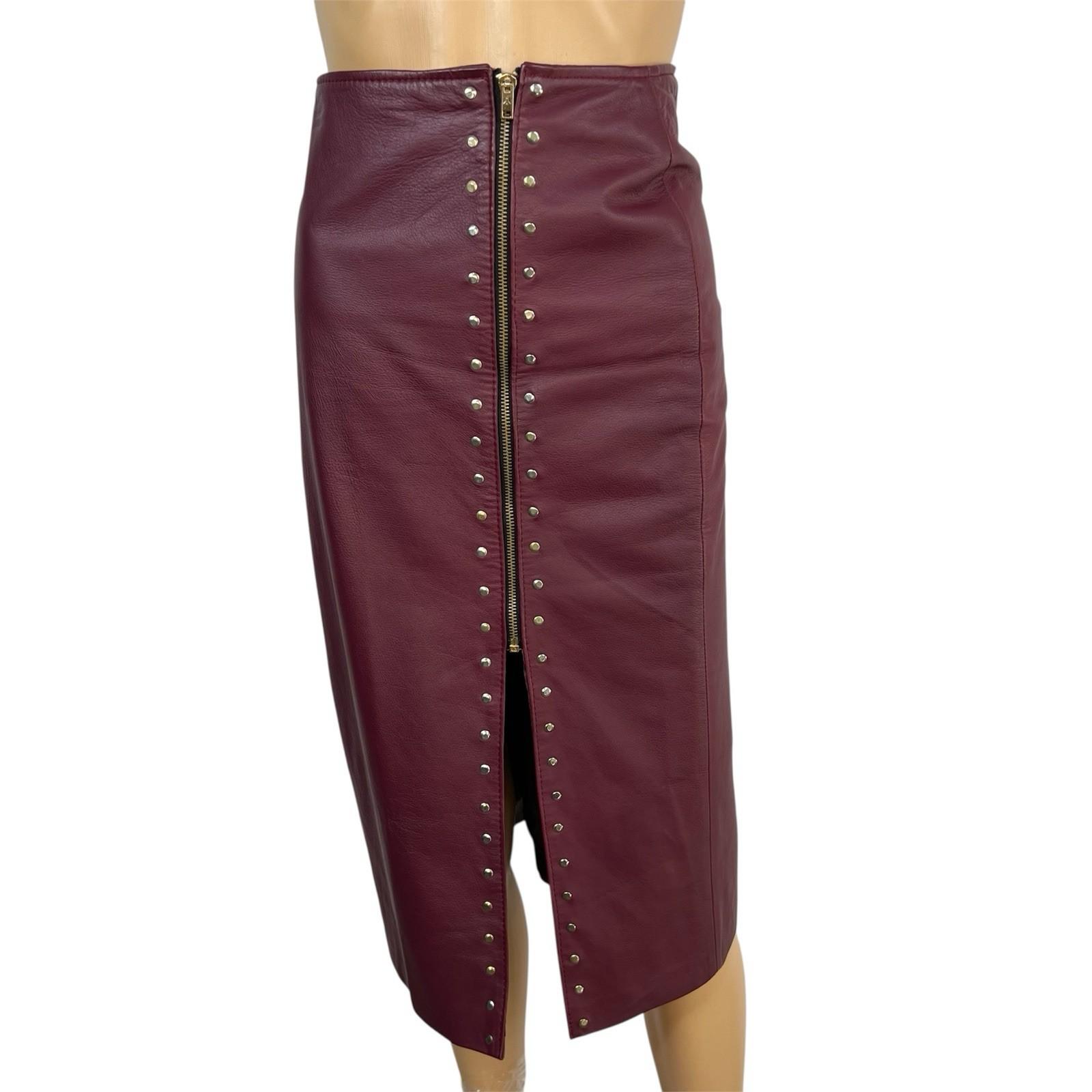 SUNA Women Studded Soft Leather Skirt Size M Burgundy Zip Up Elegant Y2K Pencil
