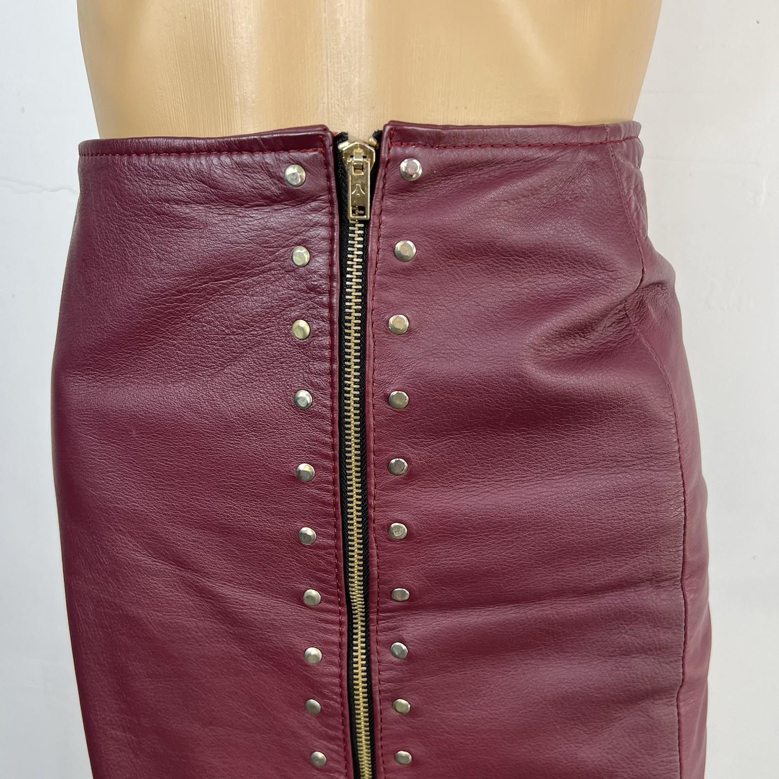 SUNA Women Studded Soft Leather Skirt Size M Burgundy Zip Up Elegant Y2K Pencil