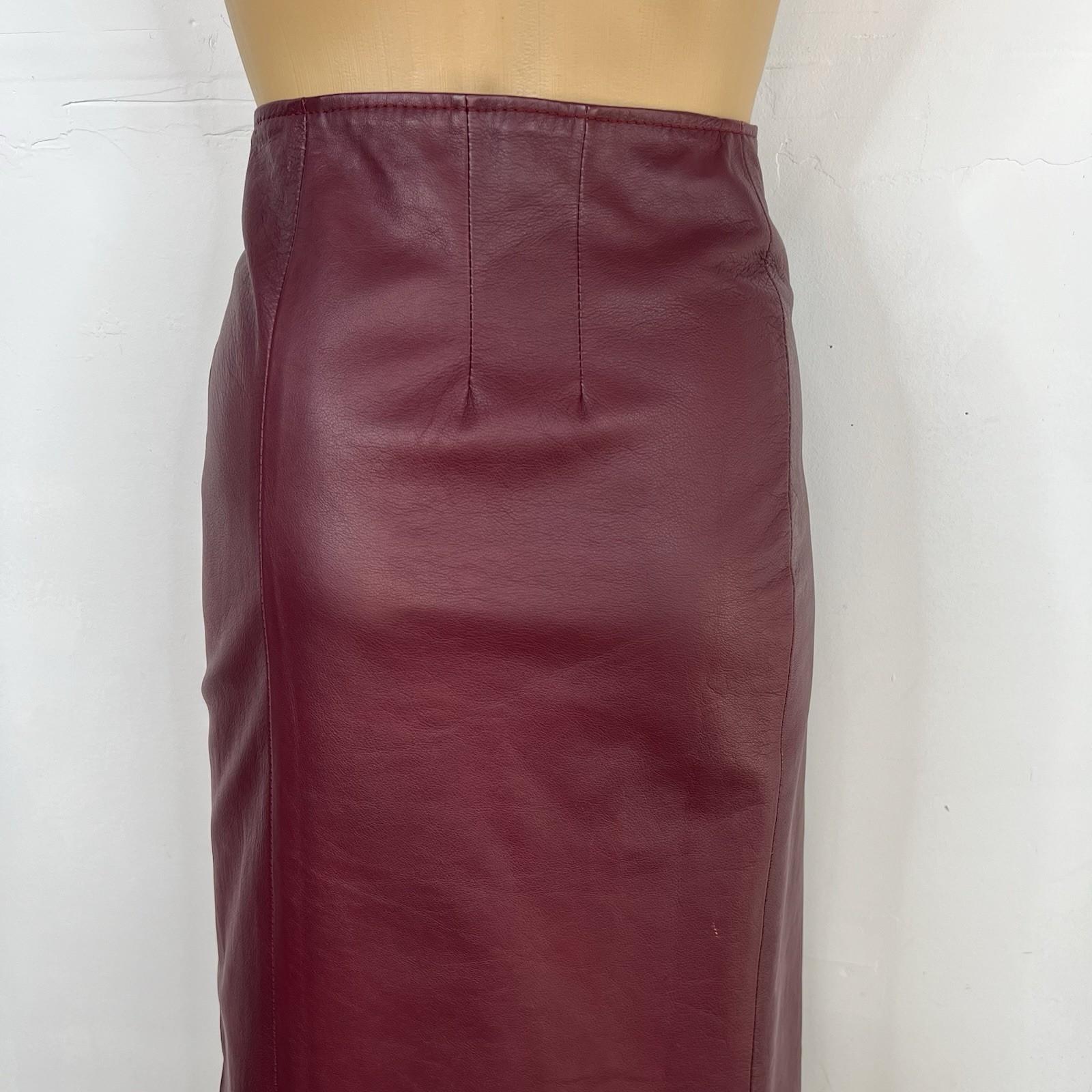 SUNA Women Studded Soft Leather Skirt Size M Burgundy Zip Up Elegant Y2K Pencil