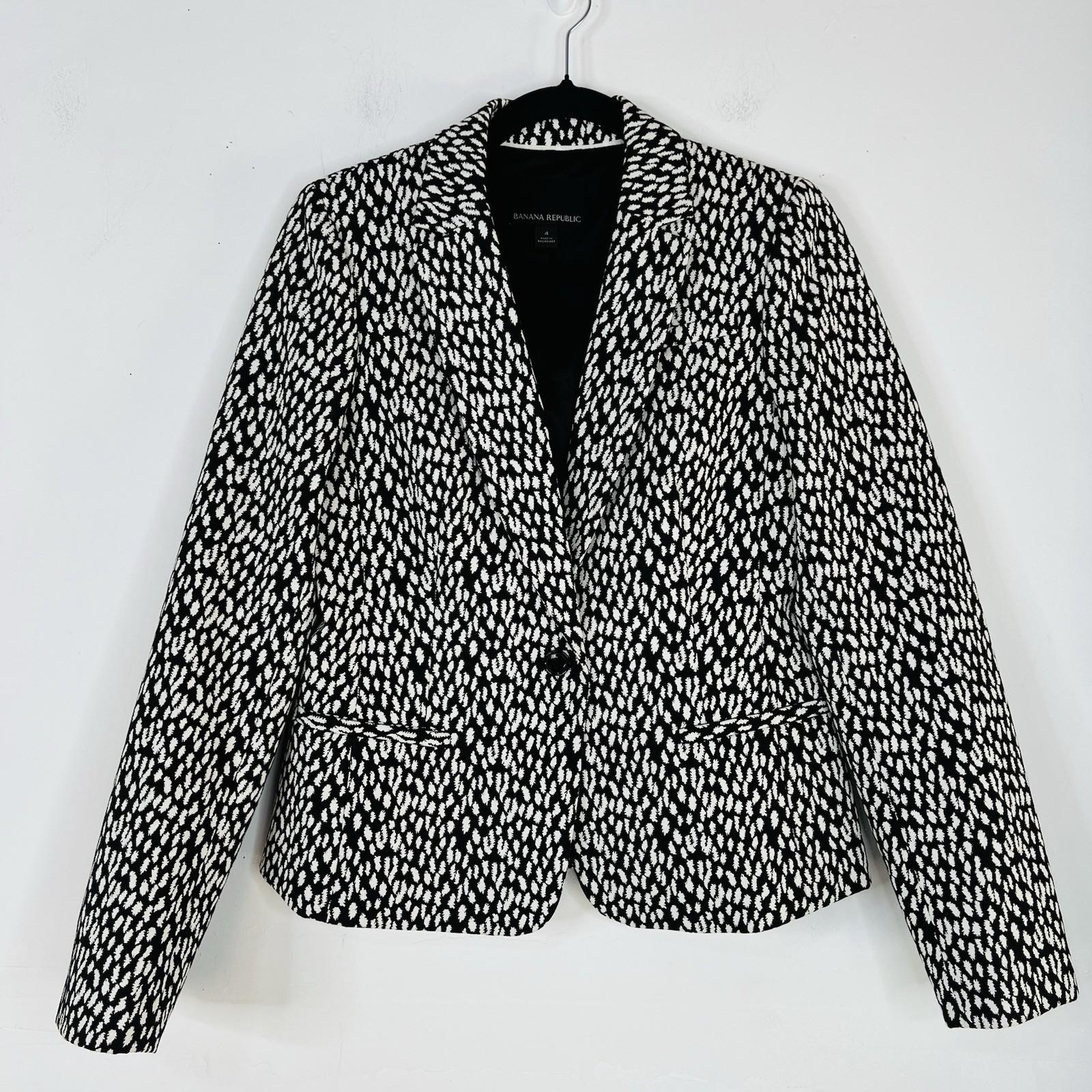 Banana Republic Cotton Polyester Blazer Size 4 Black White Notch Collar Career
