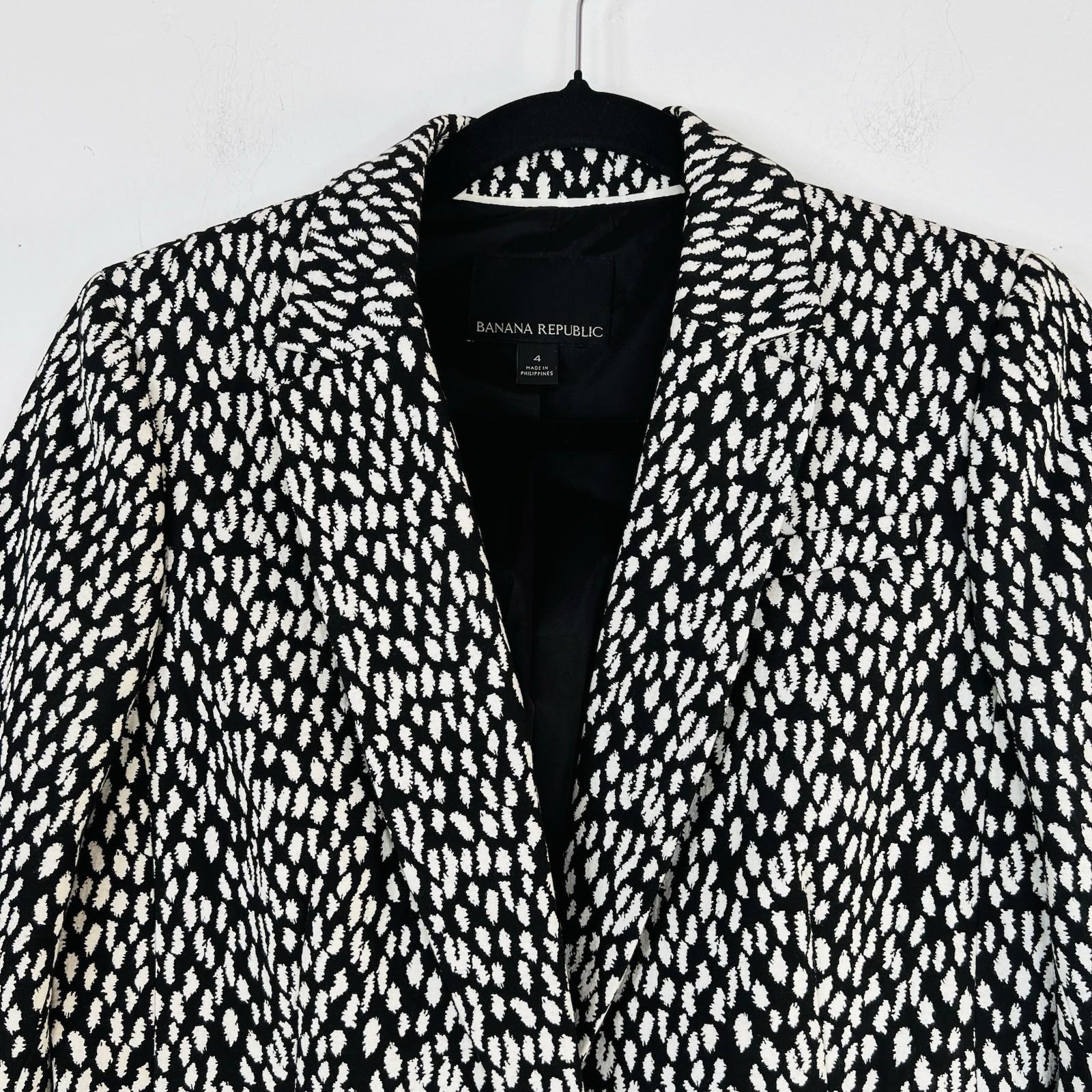 Banana Republic Cotton Polyester Blazer Size 4 Black White Notch Collar Career