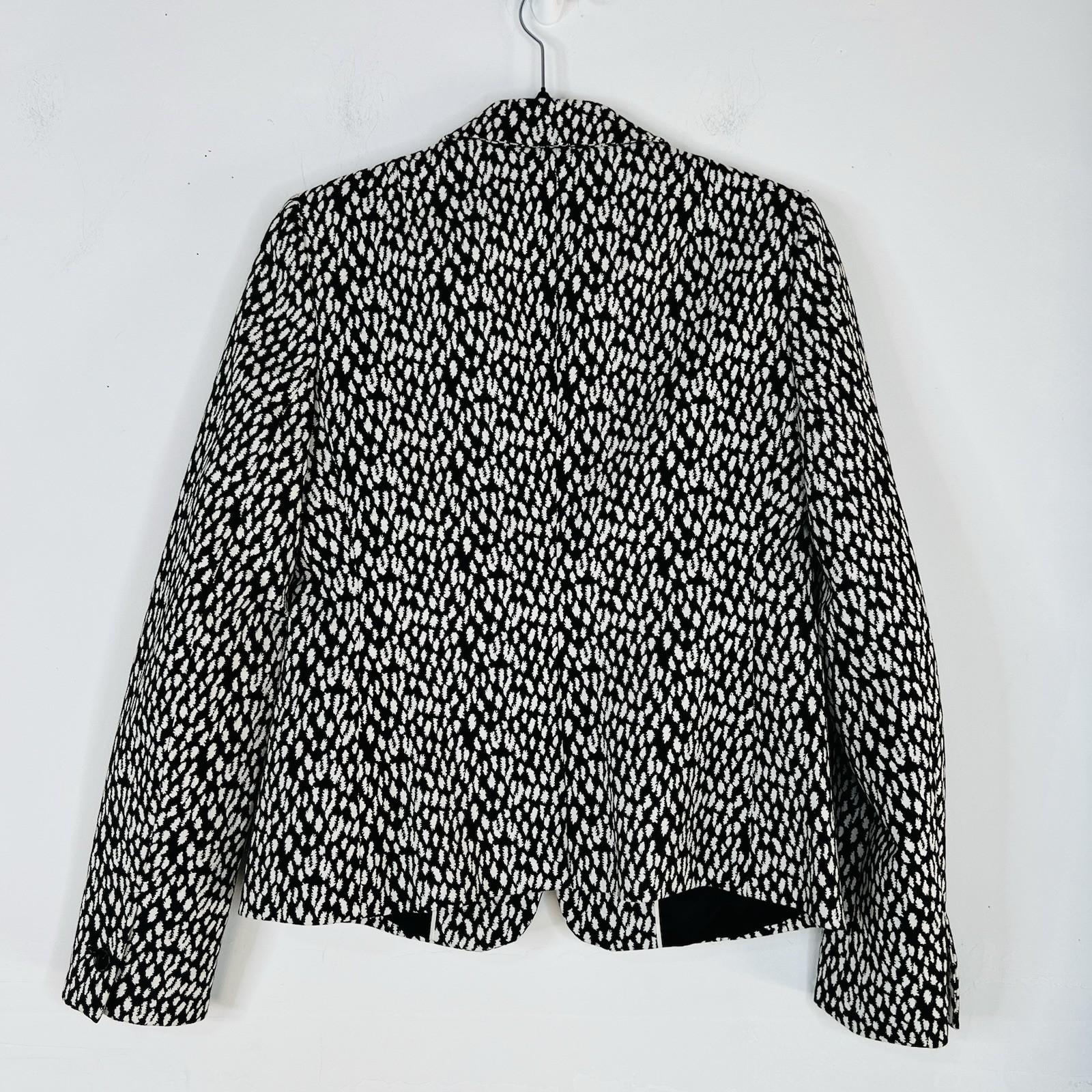 Banana Republic Cotton Polyester Blazer Size 4 Black White Notch Collar Career