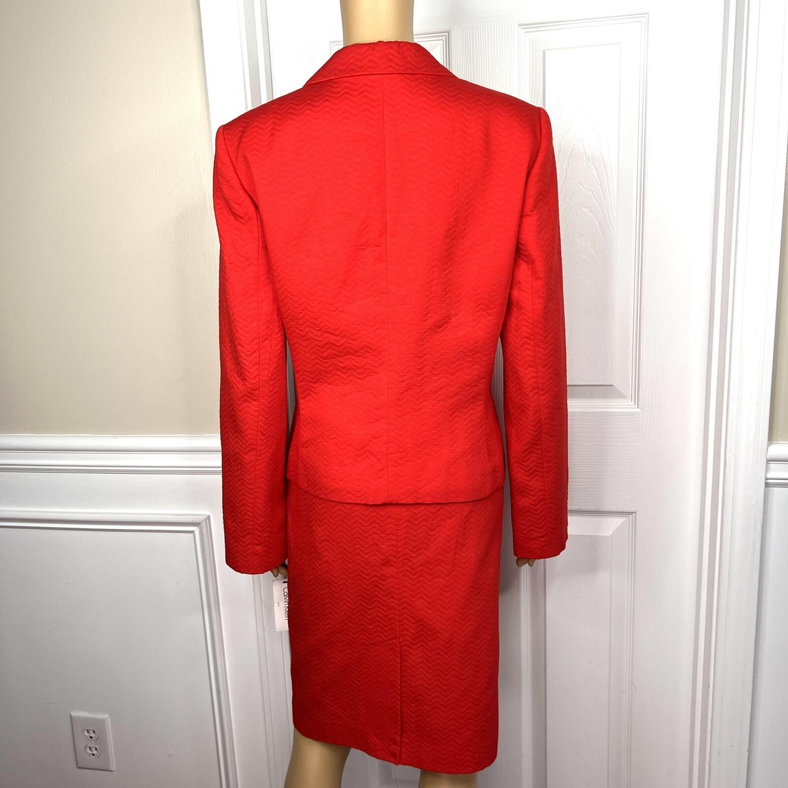 Calvin Klein Cotton Polyester Skirt Suit Size 14 Red Lined Notch Collar 2PC New