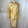 EMILY Women 2PC Polyester Skirt Suit Size 22W Gold Lined Shawl Collar