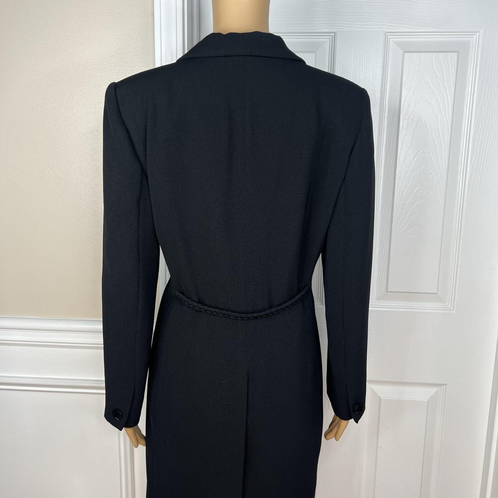 Larry Levine Polyester Skirt Suit Size 10P  Black Lined Mid Length Career 2PC