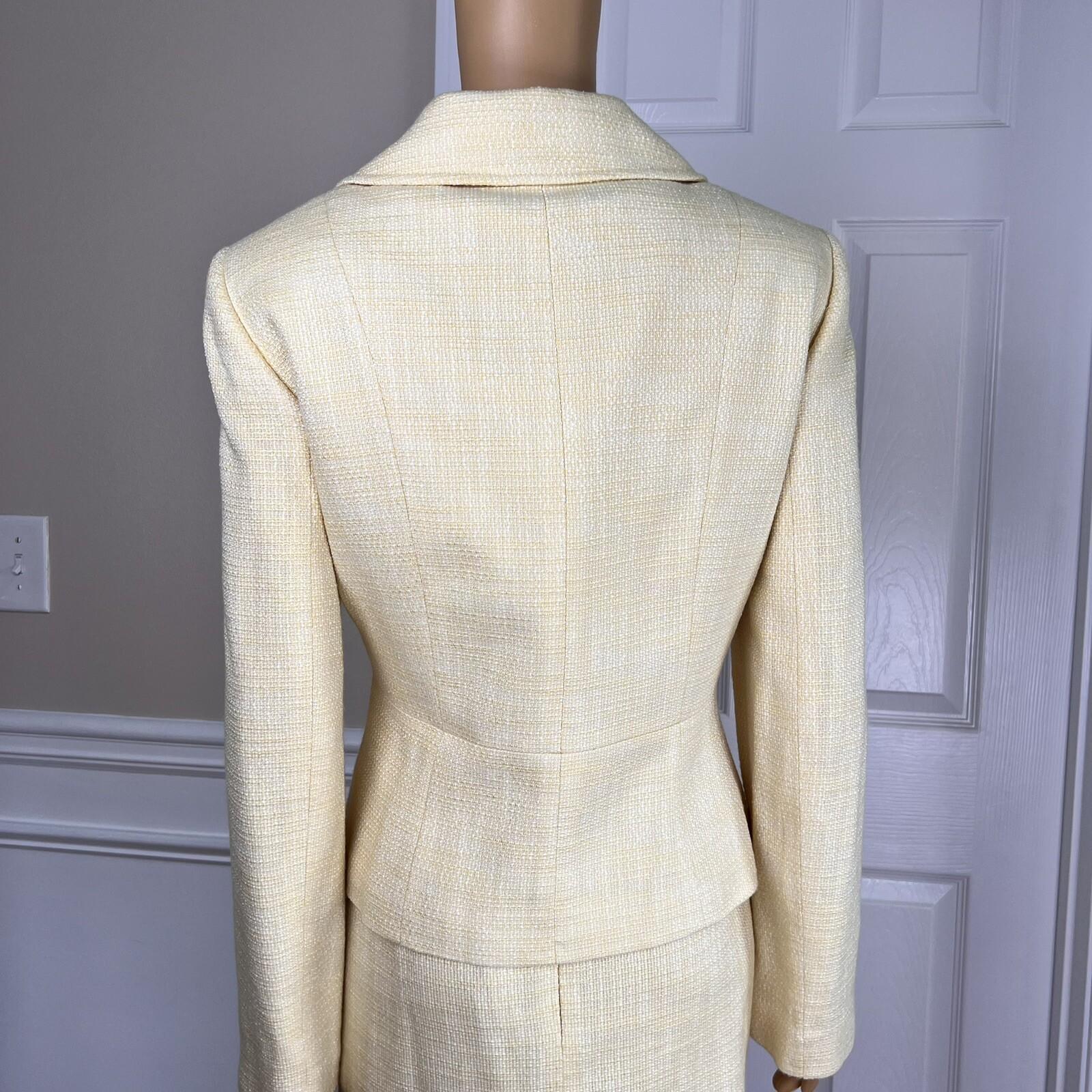 ALEX MARIE Women 2PC Yellow Acrylic Lined Pleated Dress Suit Size 10