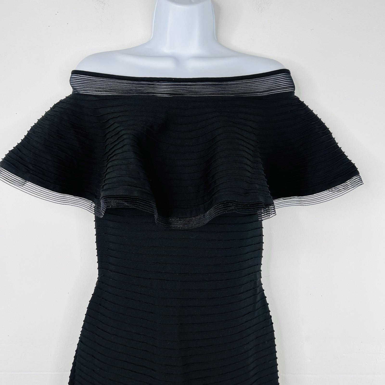 Tadashi Shoji Tabora off-shoulder ruffle dress size M layered tiered Minimalist
